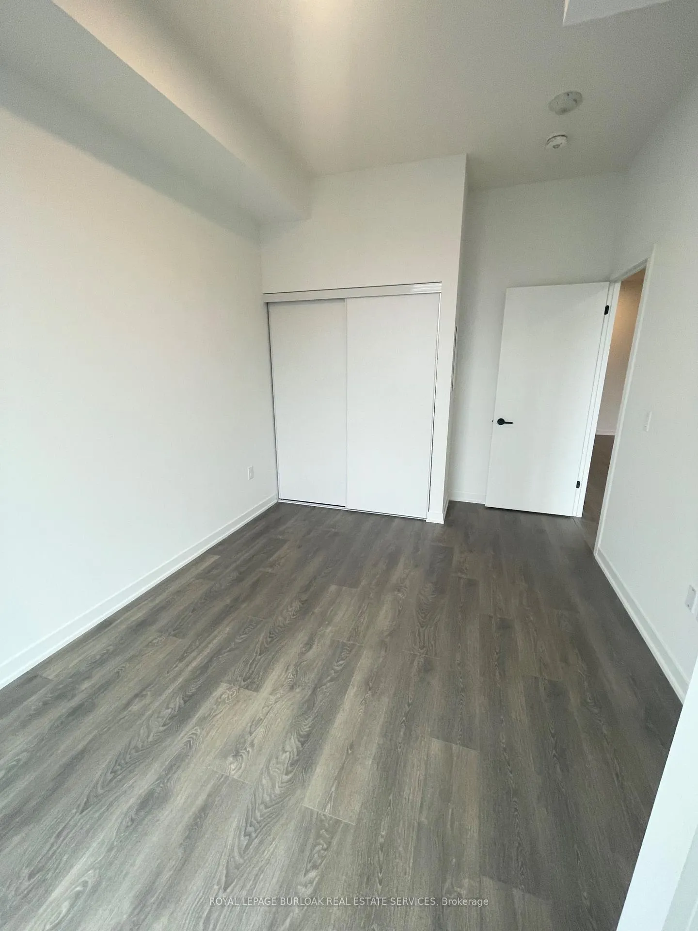 Photo 11 of Unit 126, 4878 Powers Common, Burlington, Alton — HOMEH