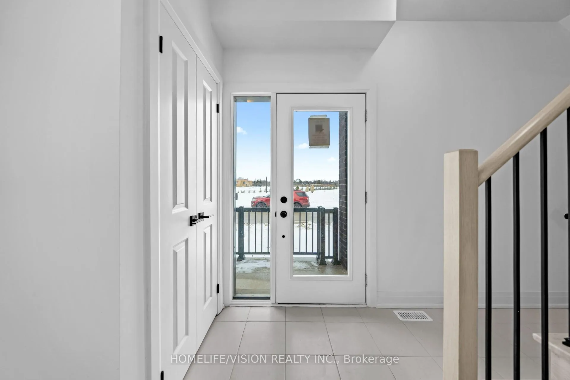 Photo 4 of 21 Haven Lane, Barrie, Painswick South — HOMEH