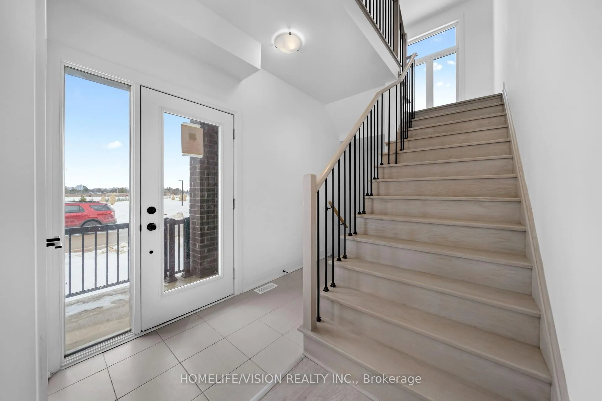 Photo 5 of 21 Haven Lane, Barrie, Painswick South — HOMEH
