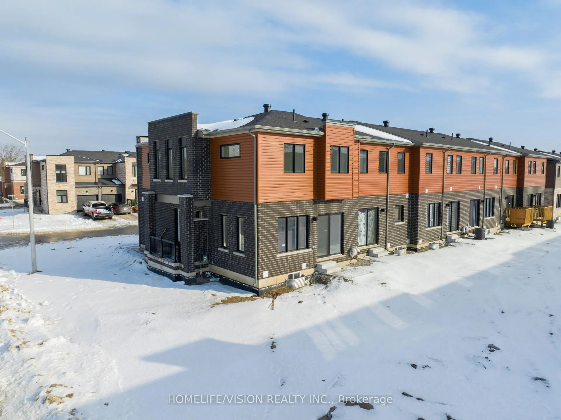 Photo 33 of 21 Haven Lane, Barrie, Painswick South — HOMEH