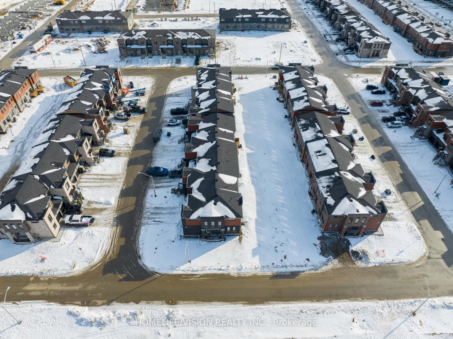 Photo 35 of 21 Haven Lane, Barrie, Painswick South — HOMEH
