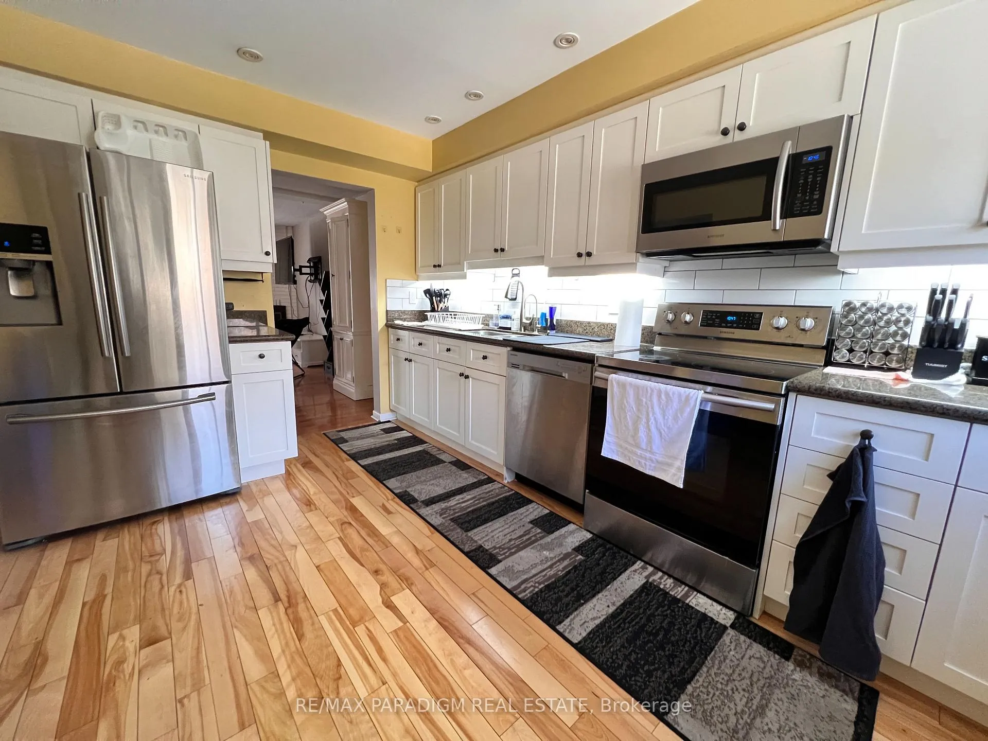 Photo 3 of 132 Maple Branch Path, Etobicoke, Kingsview Village-The Westway — HOMEH