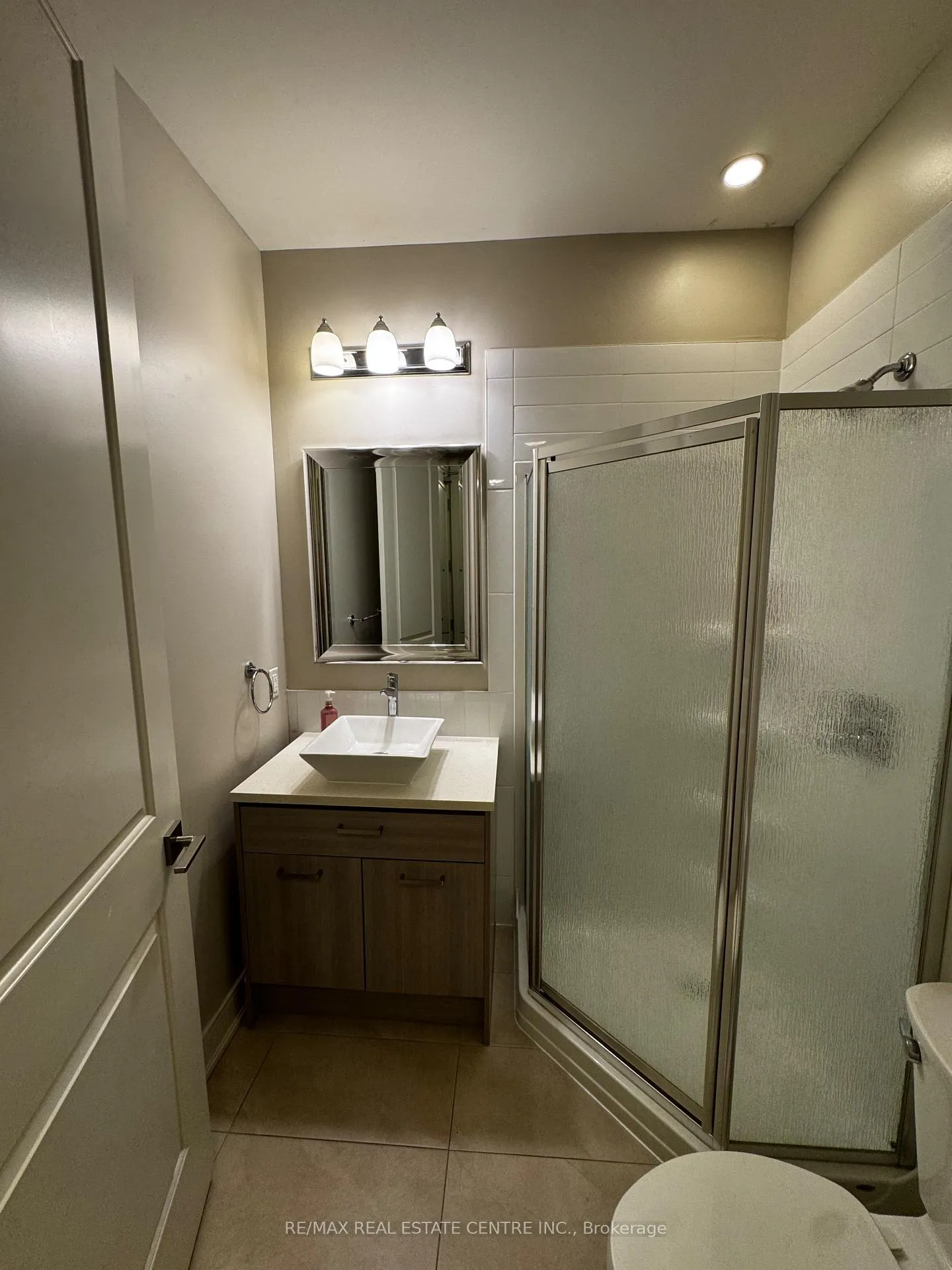 Photo 6 of Unit PH13, 150 Main Street W, Hamilton, Central — HOMEH