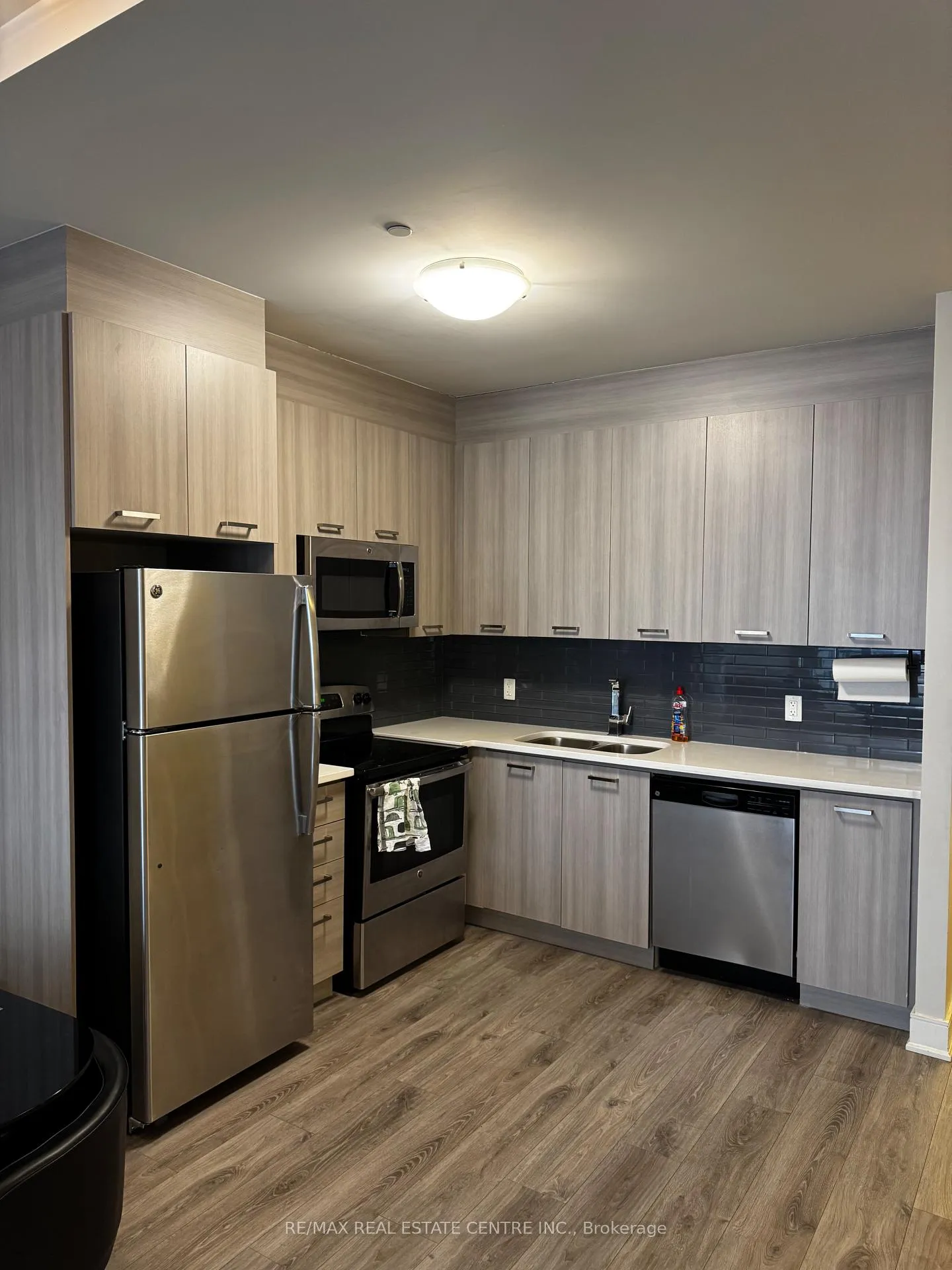 Photo 7 of Unit PH13, 150 Main Street W, Hamilton, Central — HOMEH