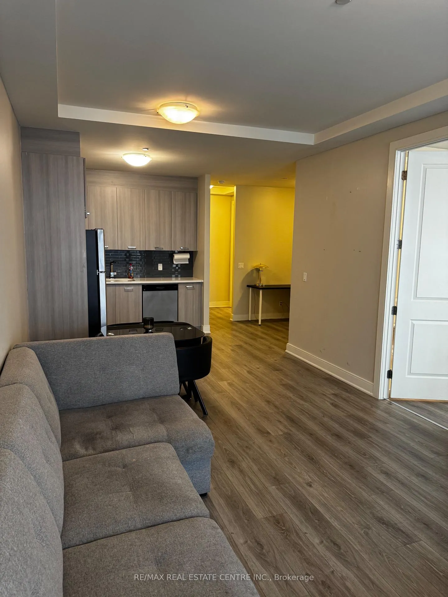 Photo 8 of Unit PH13, 150 Main Street W, Hamilton, Central — HOMEH