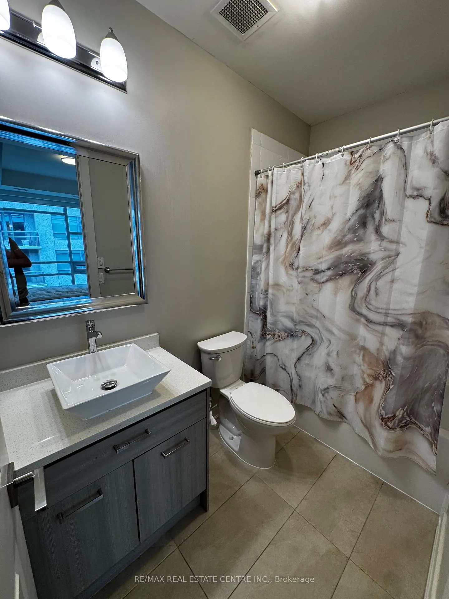 Photo 13 of Unit PH13, 150 Main Street W, Hamilton, Central — HOMEH