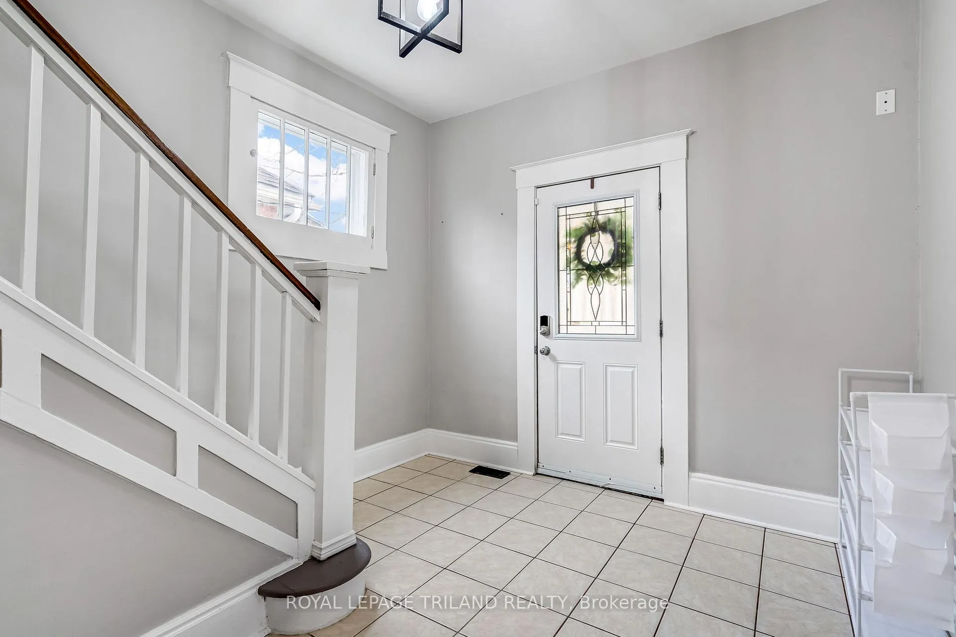 Photo 5 of 72 Walnut Street, St. Thomas — HOMEH