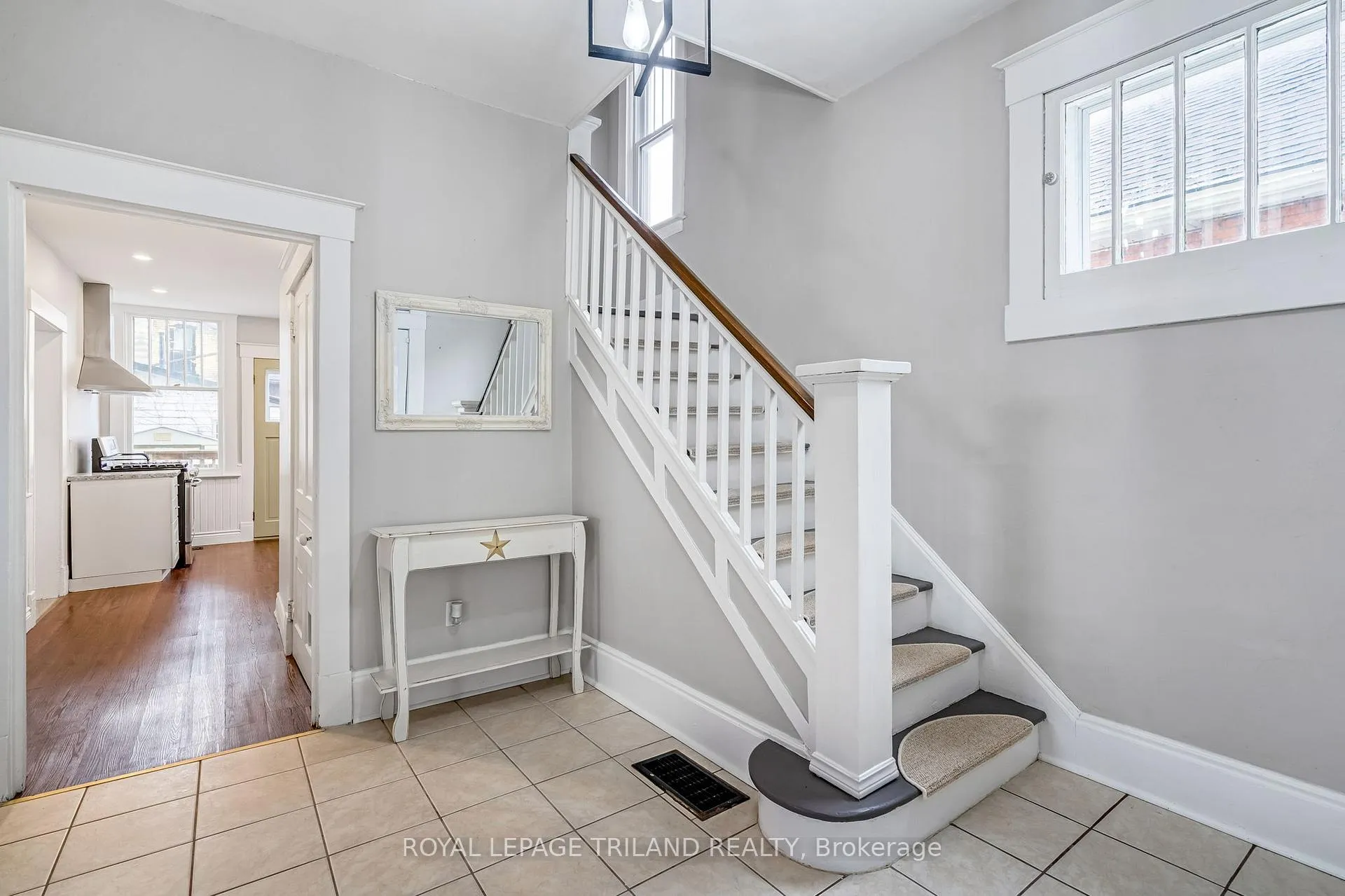 Photo 7 of 72 Walnut Street, St. Thomas — HOMEH