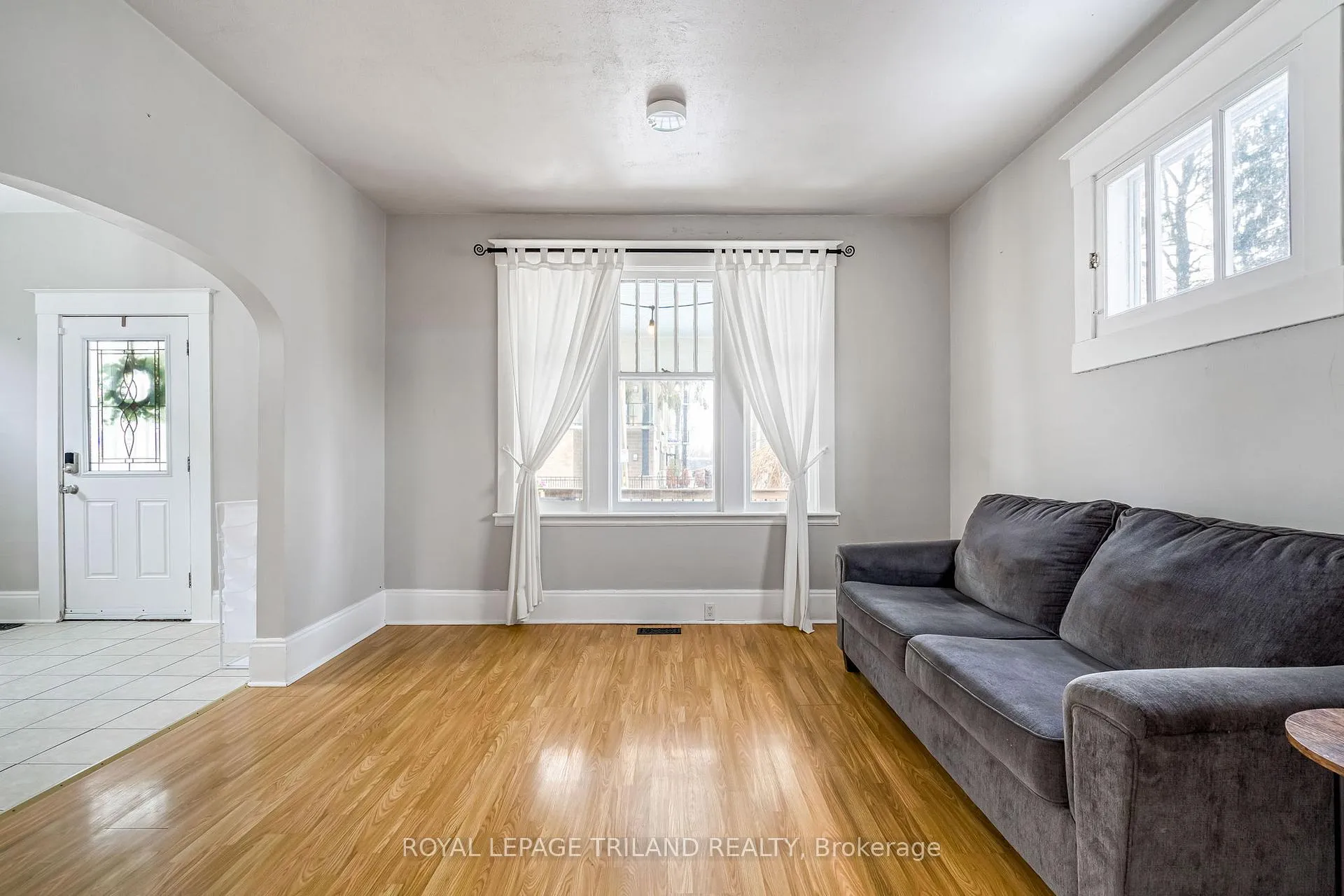 Photo 11 of 72 Walnut Street, St. Thomas — HOMEH