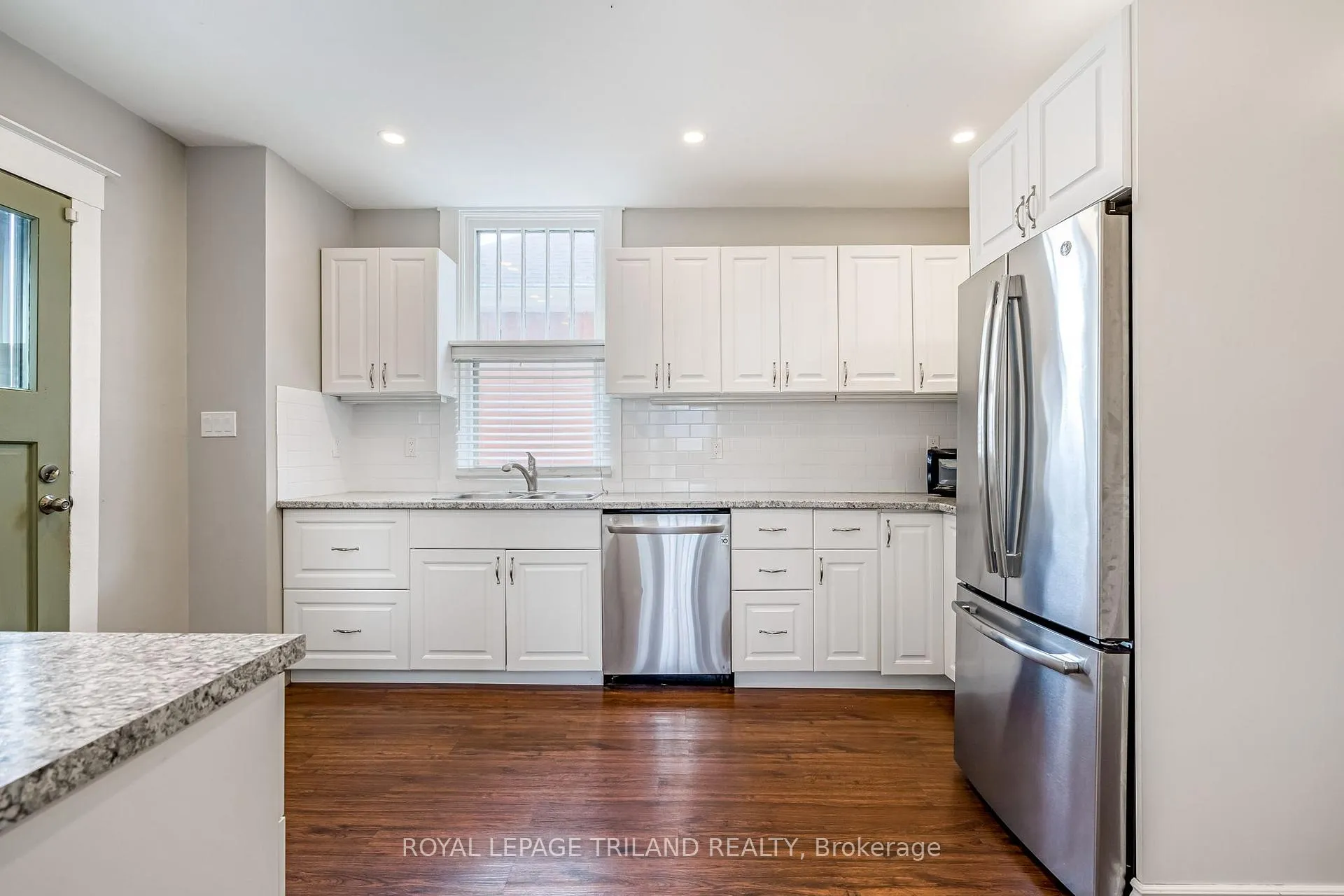 Photo 18 of 72 Walnut Street, St. Thomas — HOMEH