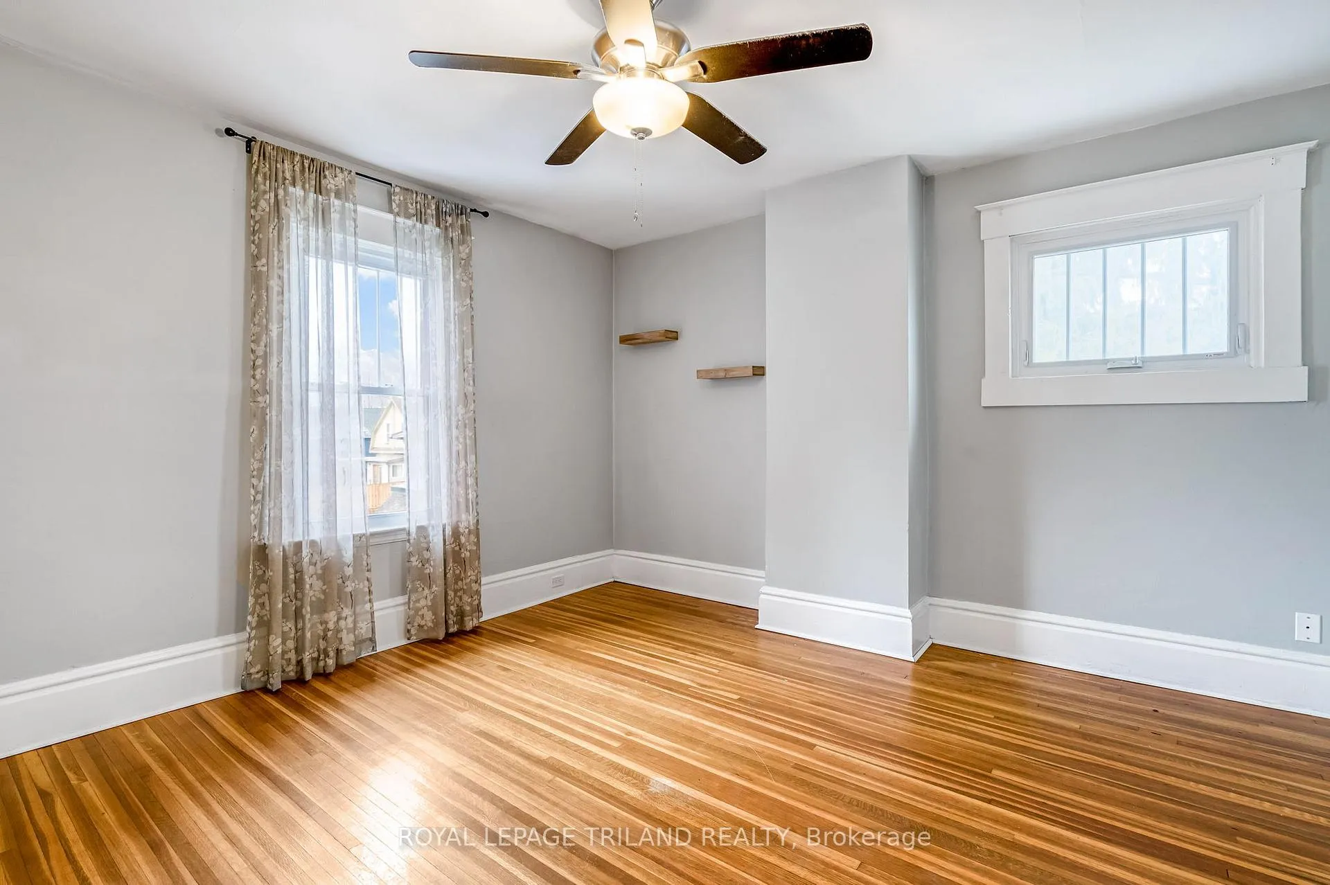 Photo 22 of 72 Walnut Street, St. Thomas — HOMEH