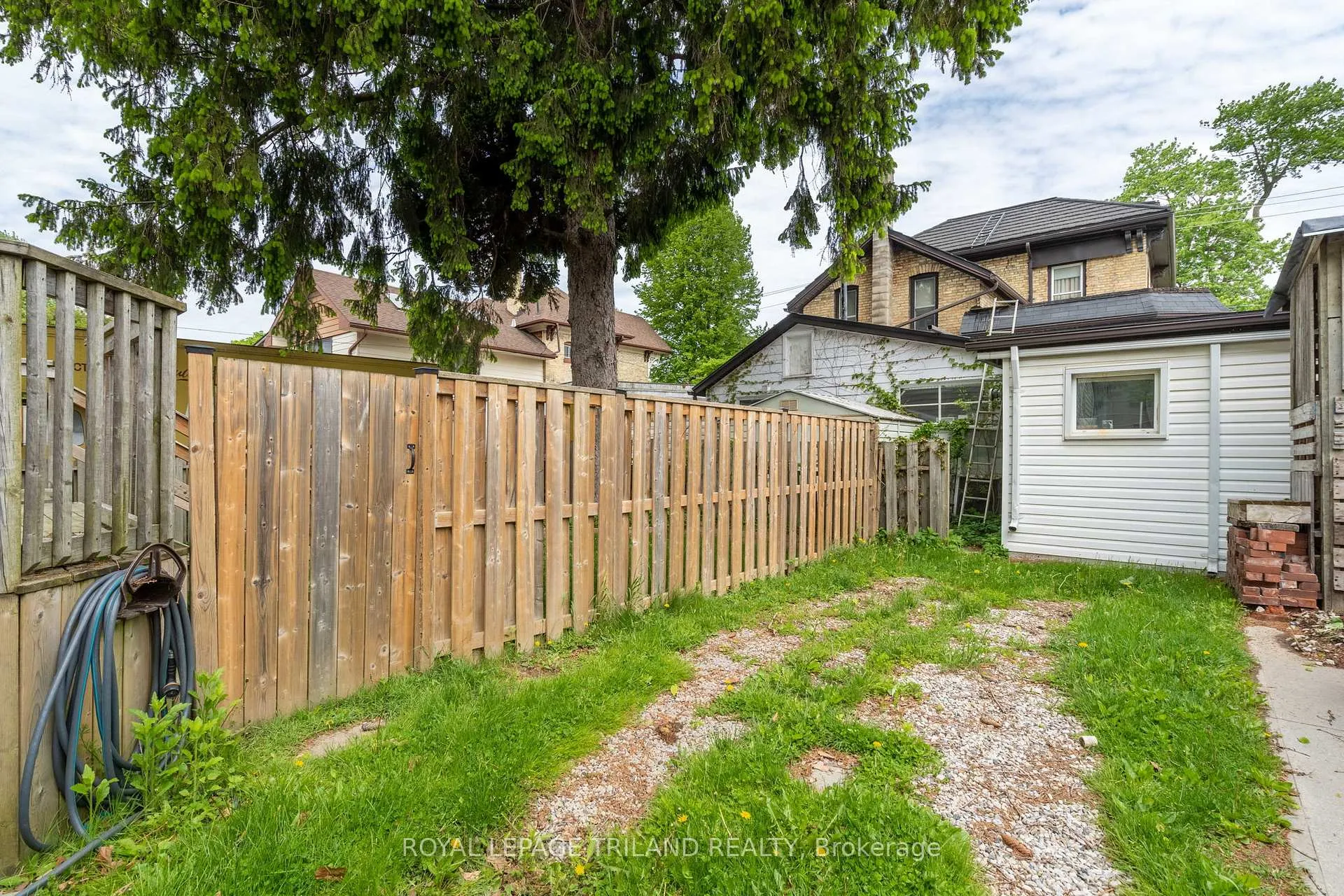 Photo 34 of 72 Walnut Street, St. Thomas — HOMEH