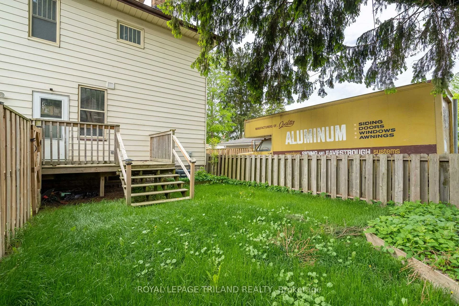 Photo 36 of 72 Walnut Street, St. Thomas — HOMEH