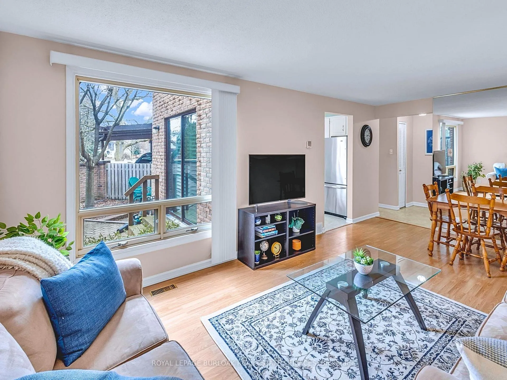 Photo 3 of Unit 3, 28 Underhill Crescent, Kitchener — HOMEH