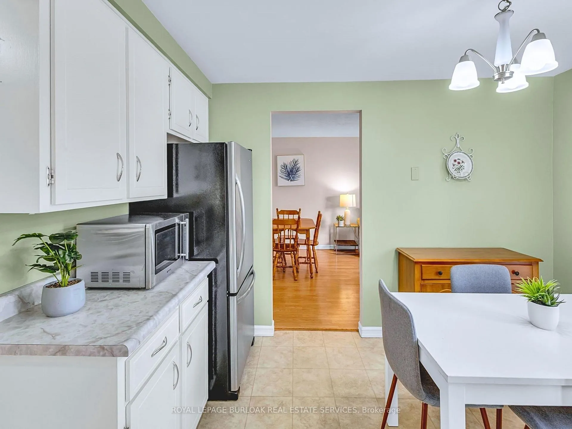 Photo 7 of Unit 3, 28 Underhill Crescent, Kitchener — HOMEH