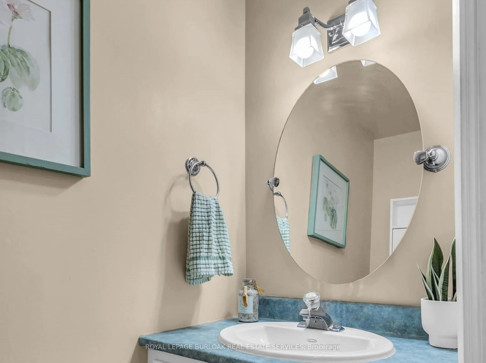 Photo 8 of Unit 3, 28 Underhill Crescent, Kitchener — HOMEH