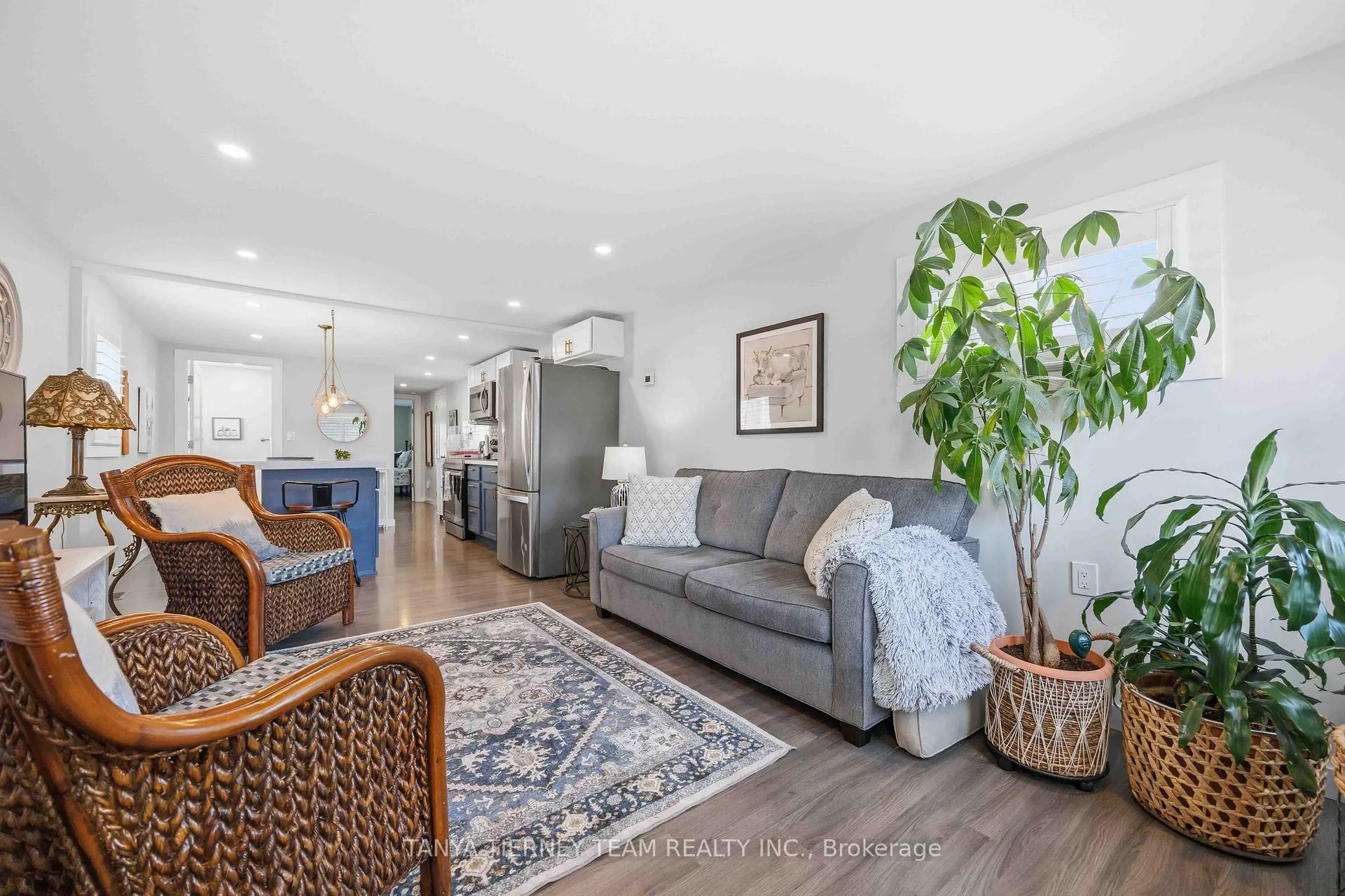 Photo 4 of 455 Ontario Street, Cobourg — HOMEH