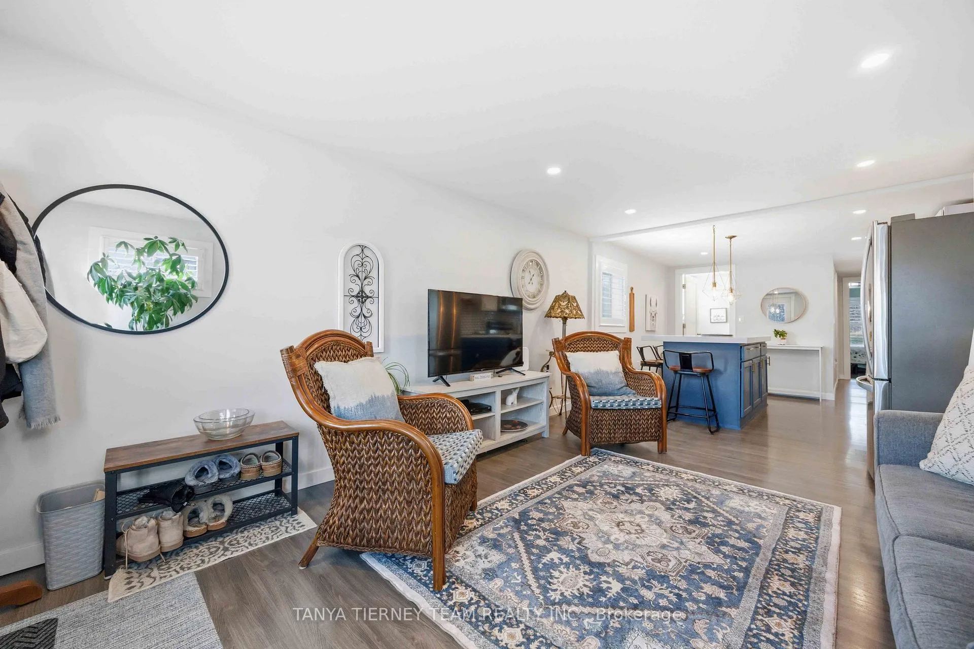 Photo 6 of 455 Ontario Street, Cobourg — HOMEH