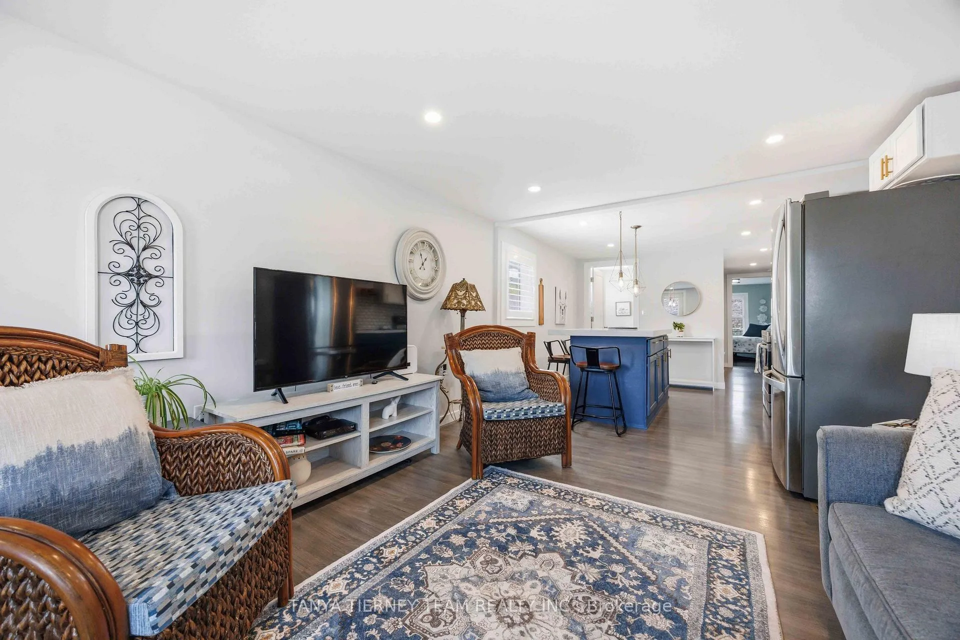 Photo 7 of 455 Ontario Street, Cobourg — HOMEH