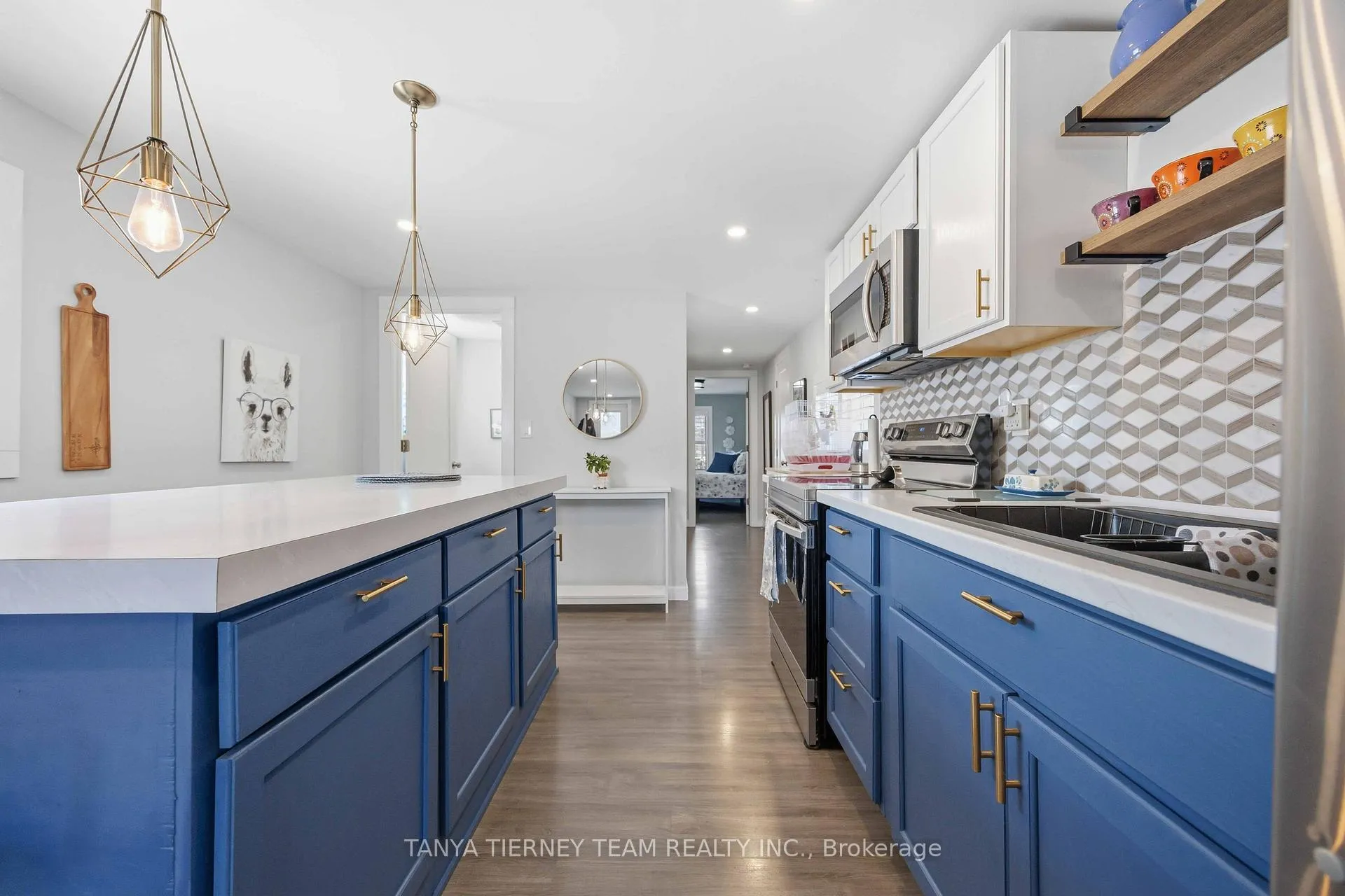 Photo 11 of 455 Ontario Street, Cobourg — HOMEH
