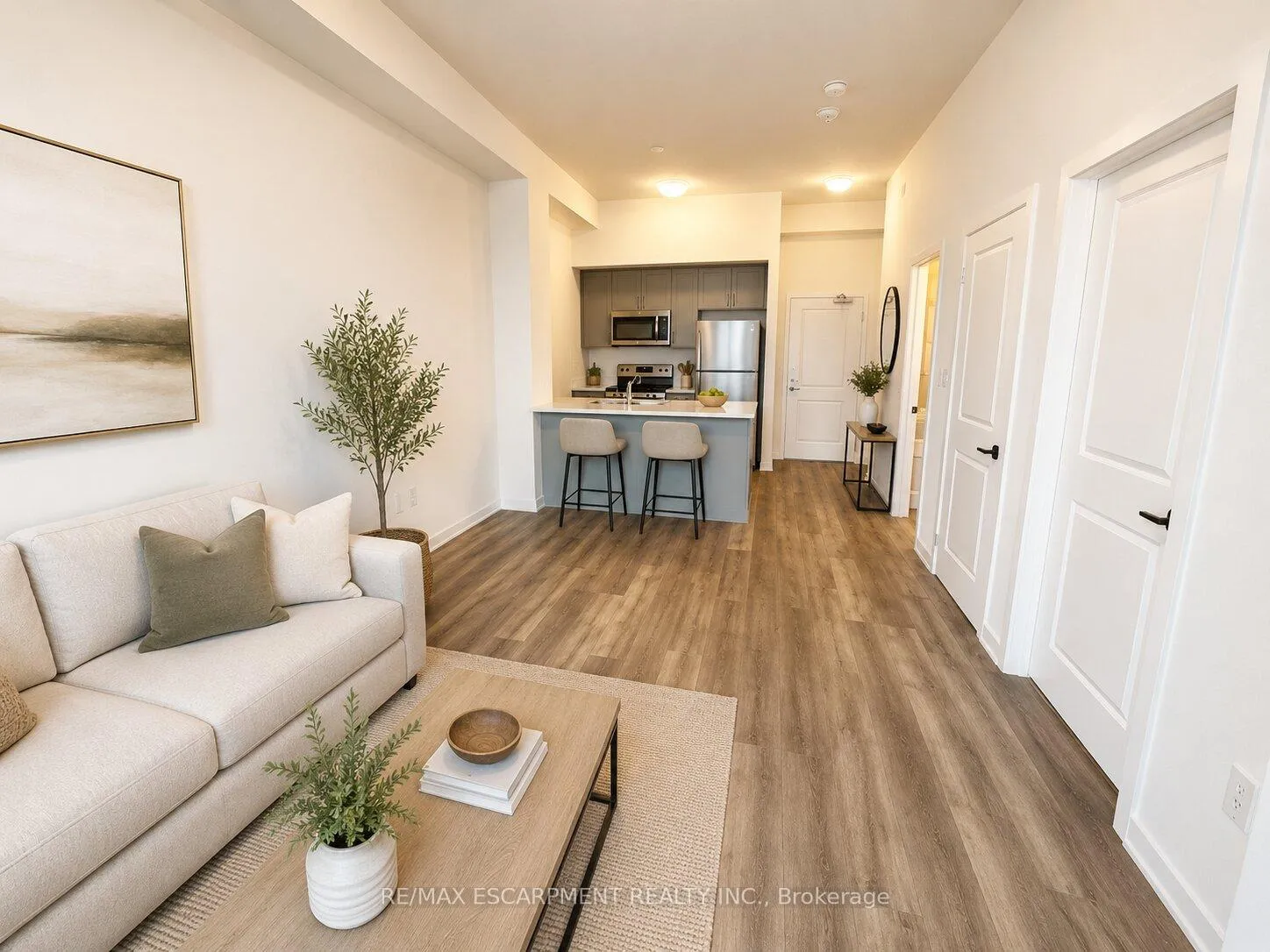 Photo 4 of Unit 503, 470 Dundas Street E, Hamilton, Waterdown — HOMEH
