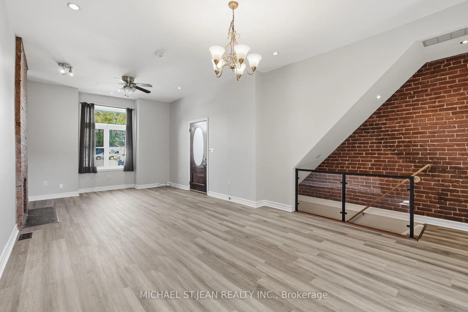 Photo 11 of 126 Park Street N, Hamilton, Central — HOMEH