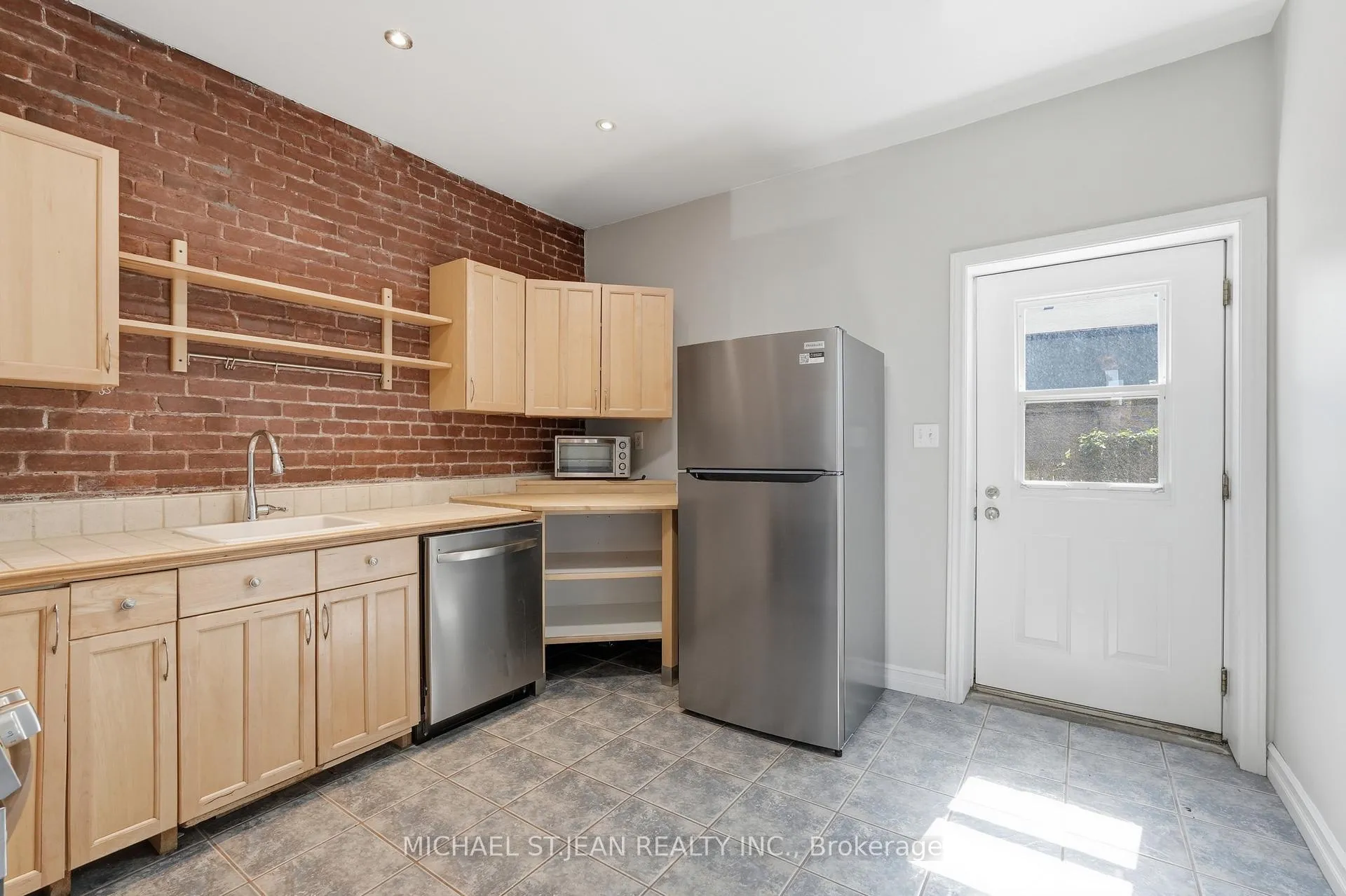 Photo 13 of 126 Park Street N, Hamilton, Central — HOMEH