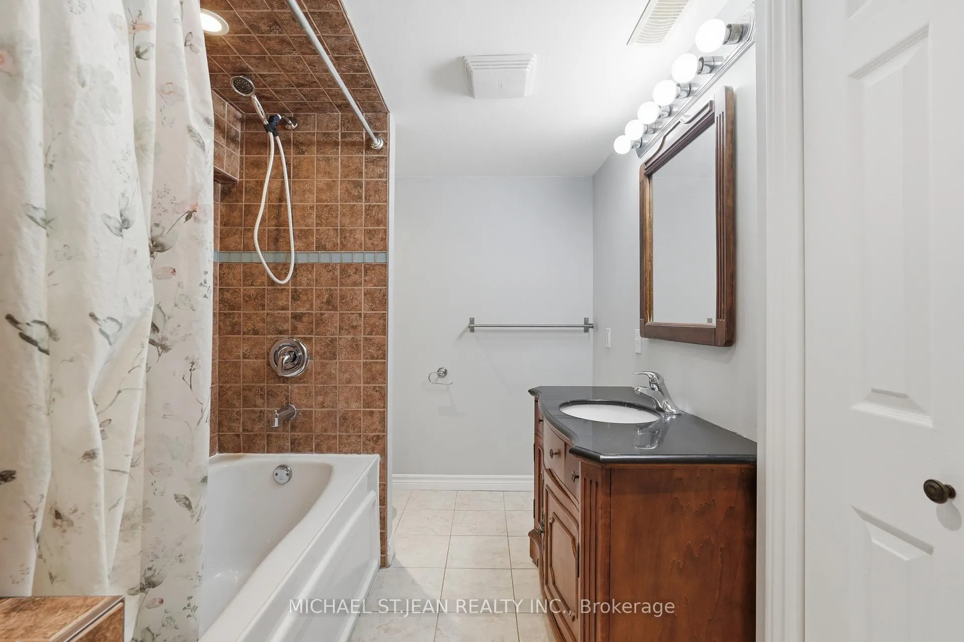 Photo 24 of 126 Park Street N, Hamilton, Central — HOMEH