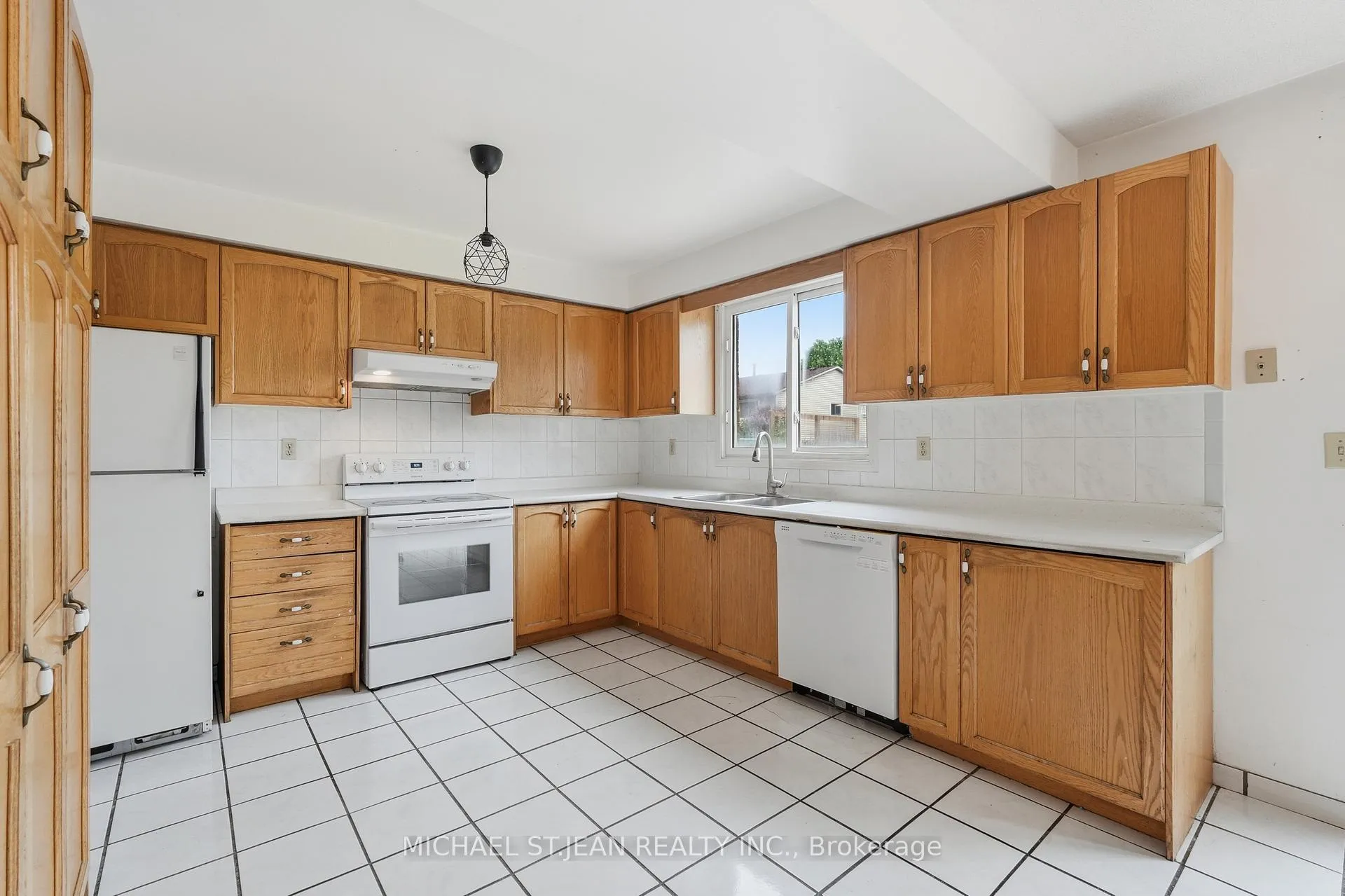 Photo 12 of 62 Dragoon Drive, Hamilton, Barnstown — HOMEH