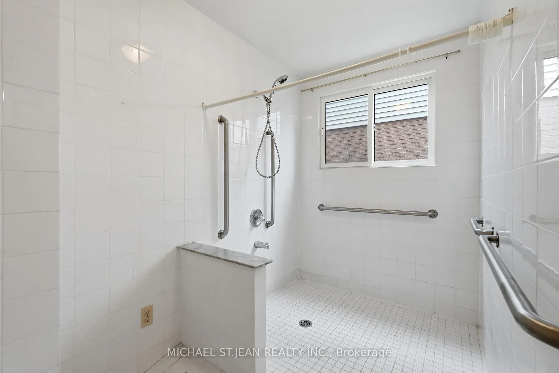 Photo 21 of 62 Dragoon Drive, Hamilton, Barnstown — HOMEH
