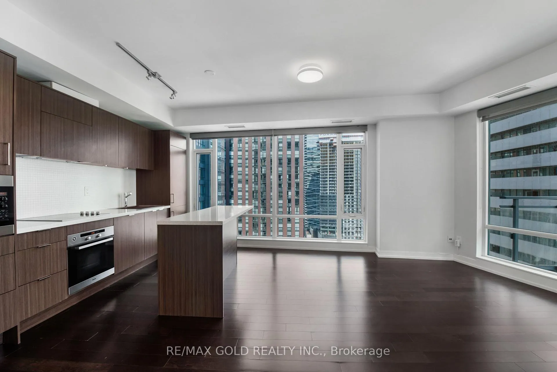Photo 13 of Unit 2209, 21 Widmer Street, Toronto, Waterfront Communities — HOMEH