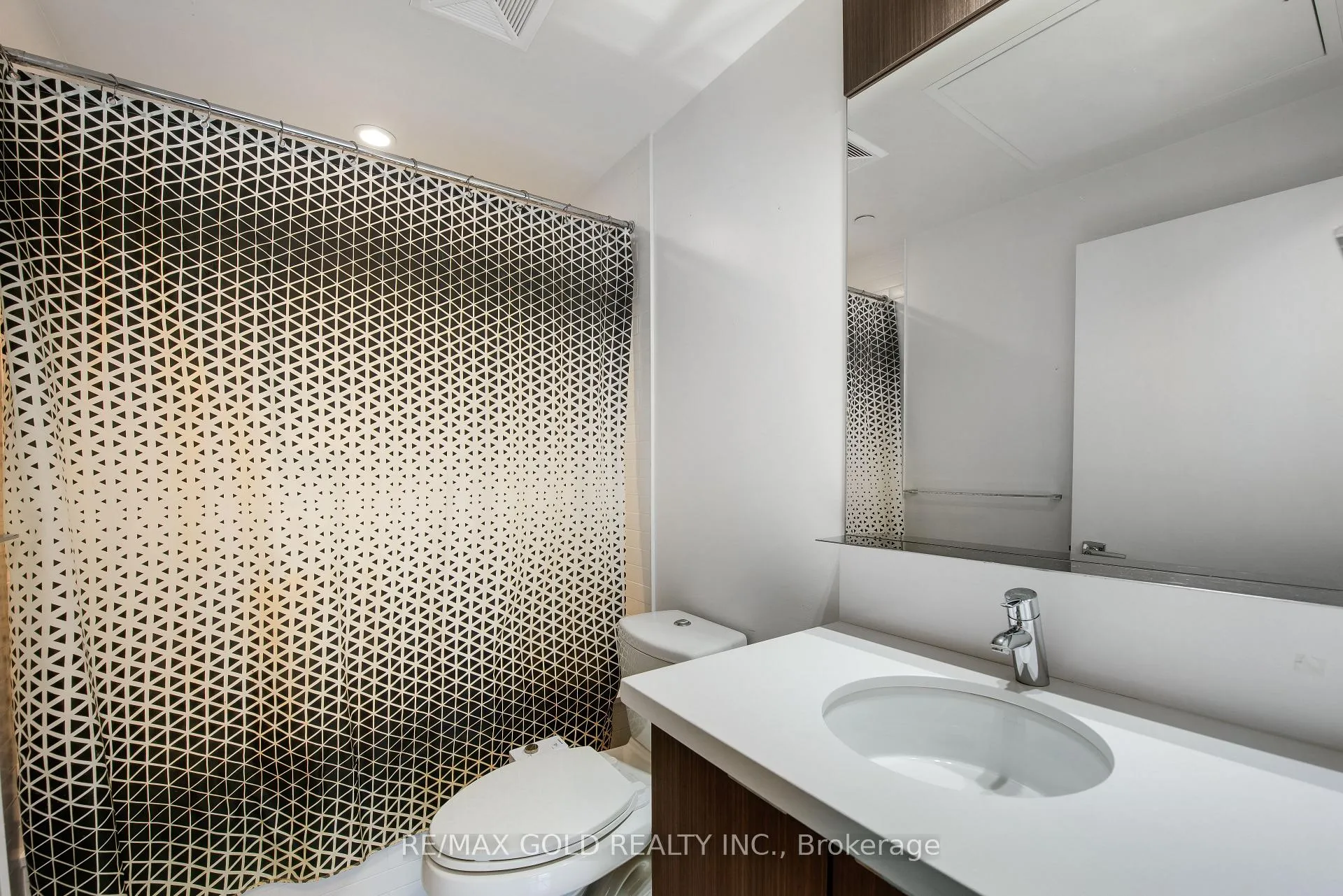 Photo 15 of Unit 2209, 21 Widmer Street, Toronto, Waterfront Communities — HOMEH