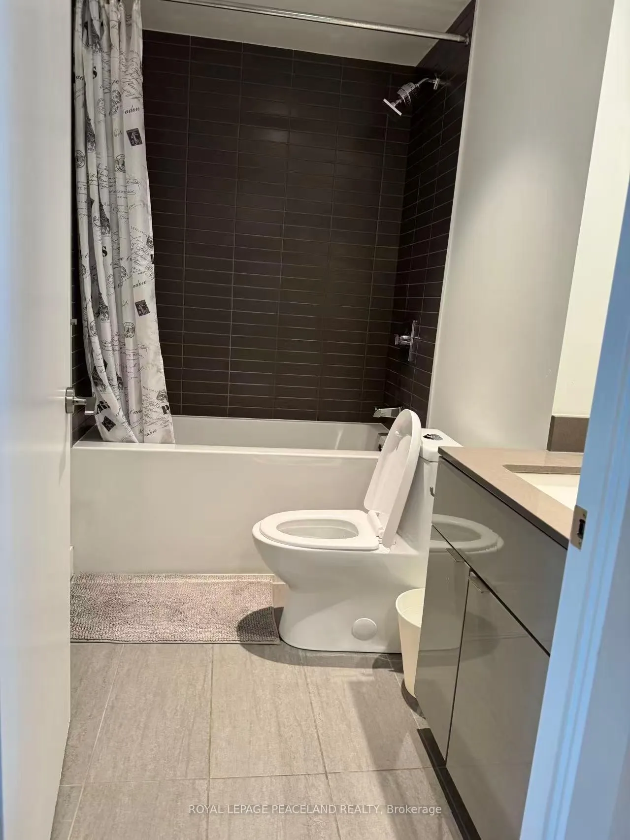Photo 9 of Unit 4206, 7 Grenville Street, Toronto, Bay Street Corridor — HOMEH