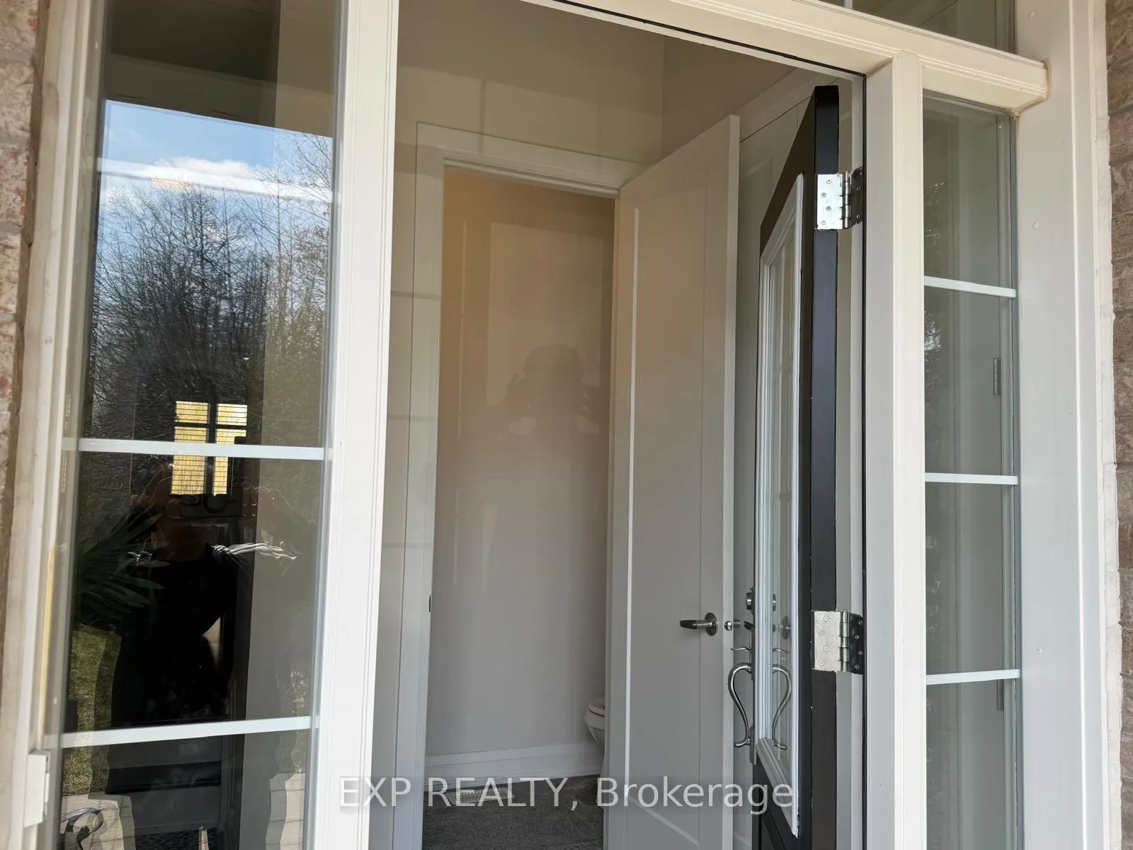 Photo 3 of 138 Ryland Street E, Ottawa, Barrhaven - Longfields — HOMEH