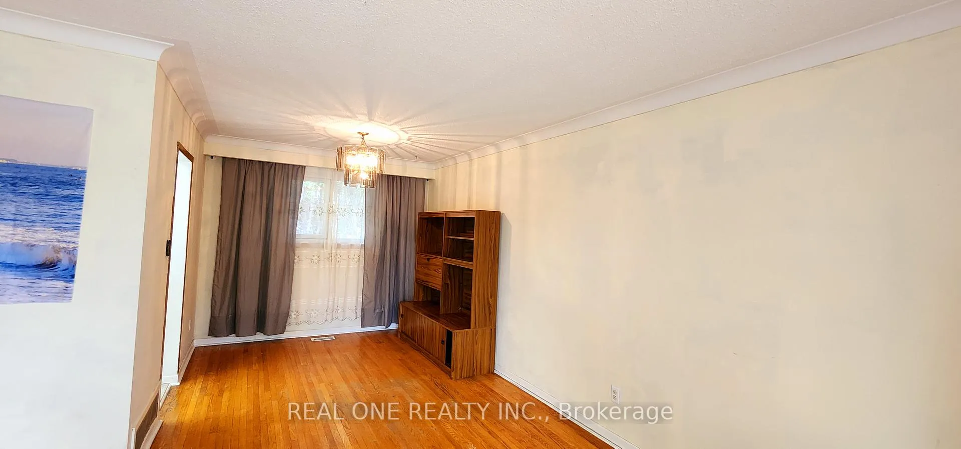 Photo 9 of 21 Pegasus Trail, Scarborough, Woburn — HOMEH