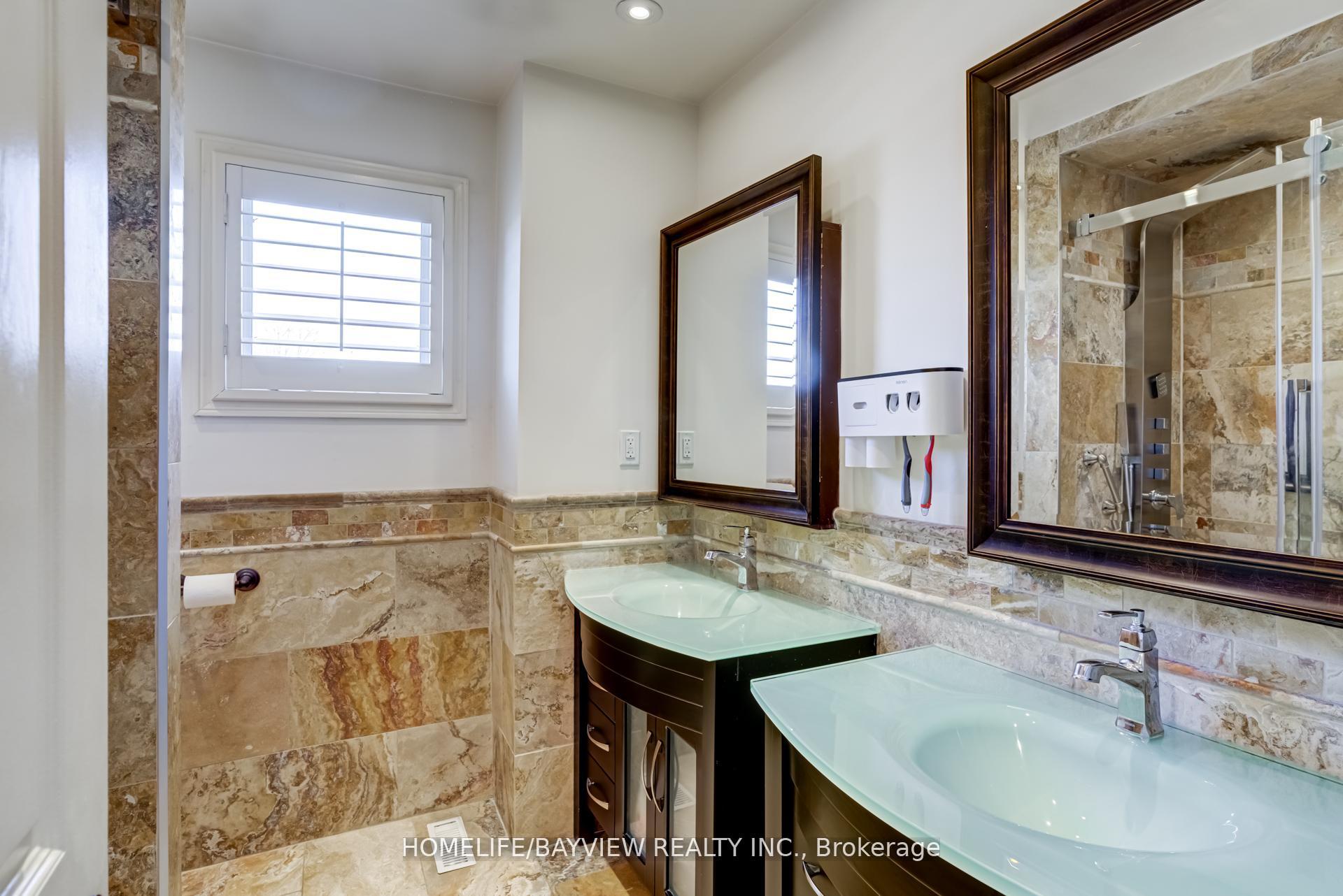 Photo 25 of 54 Airdrie Drive, Vaughan, East Woodbridge — HOMEH