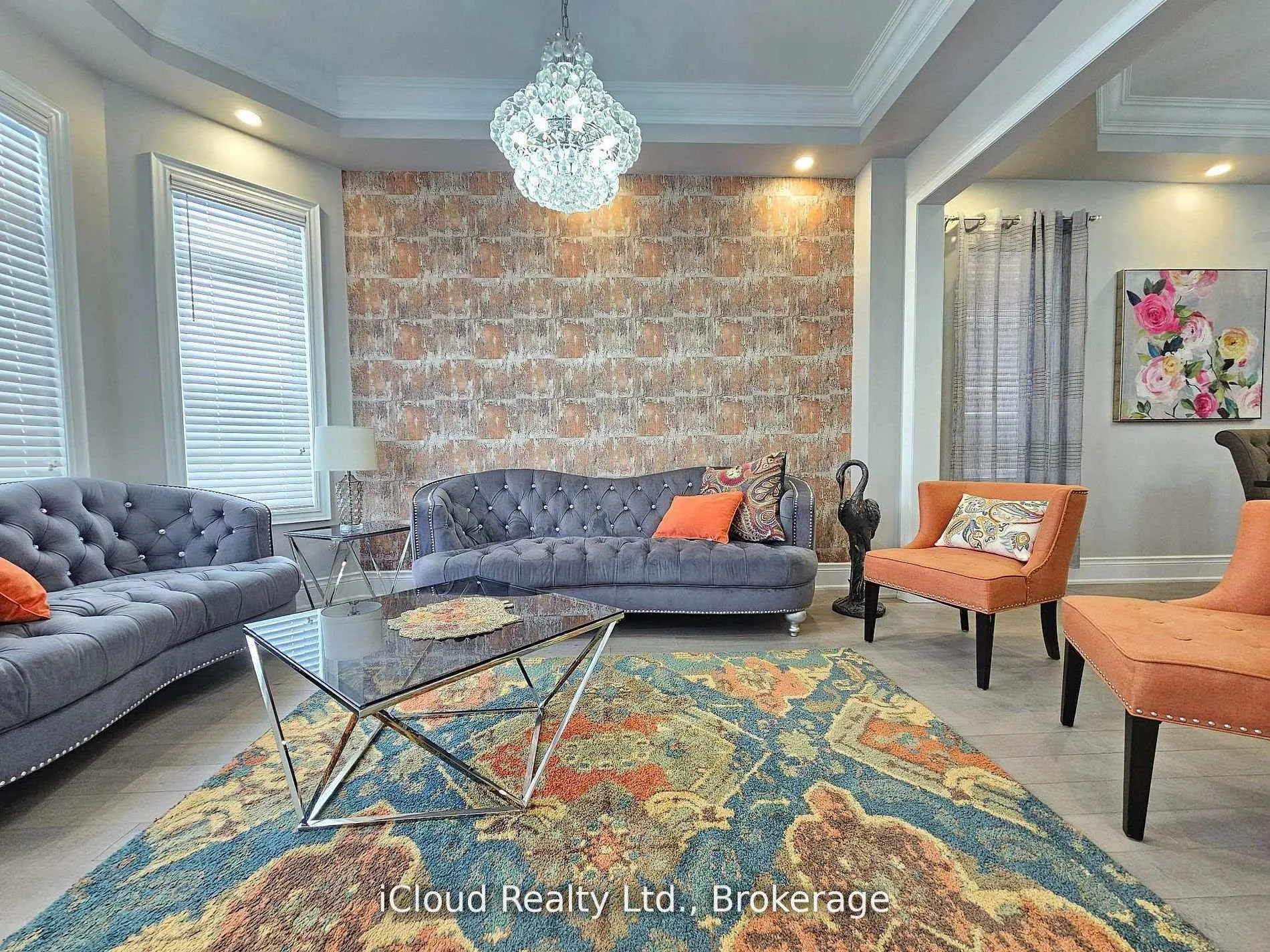 Photo 3 of 227 Humphrey Street, Hamilton, Waterdown — HOMEH