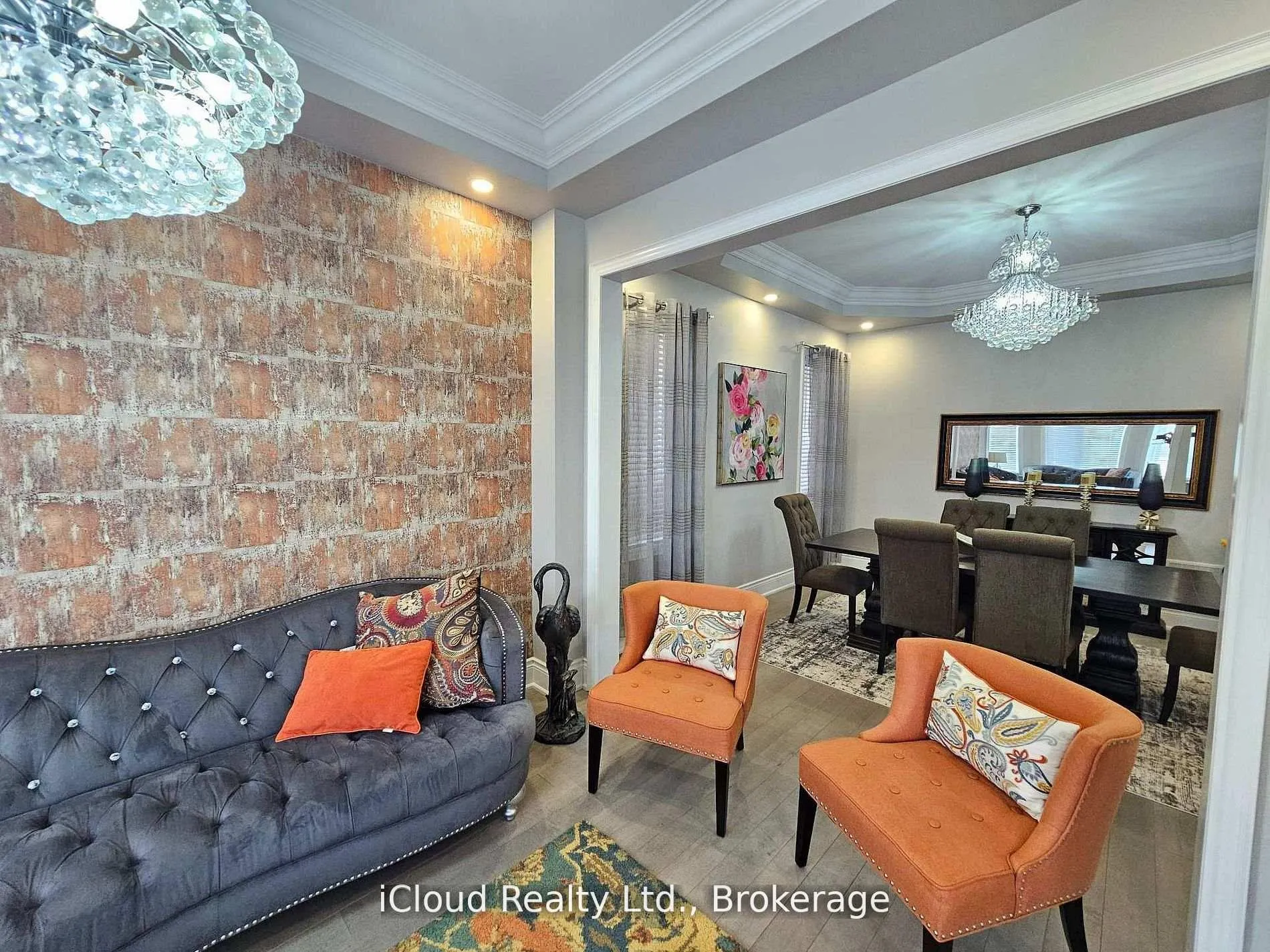 Photo 4 of 227 Humphrey Street, Hamilton, Waterdown — HOMEH