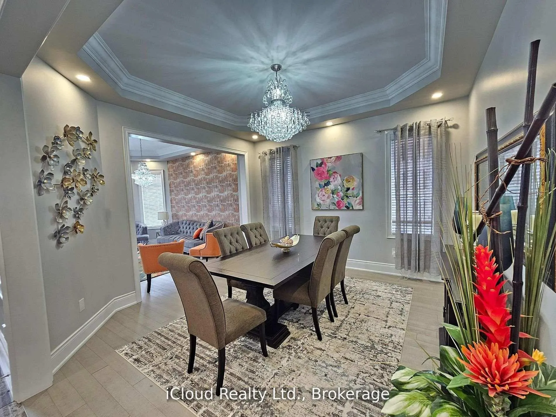 Photo 8 of 227 Humphrey Street, Hamilton, Waterdown — HOMEH