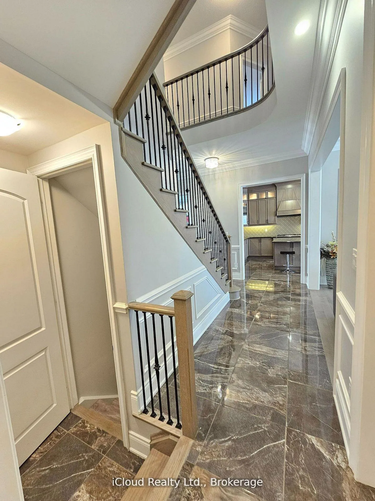 Photo 22 of 227 Humphrey Street, Hamilton, Waterdown — HOMEH