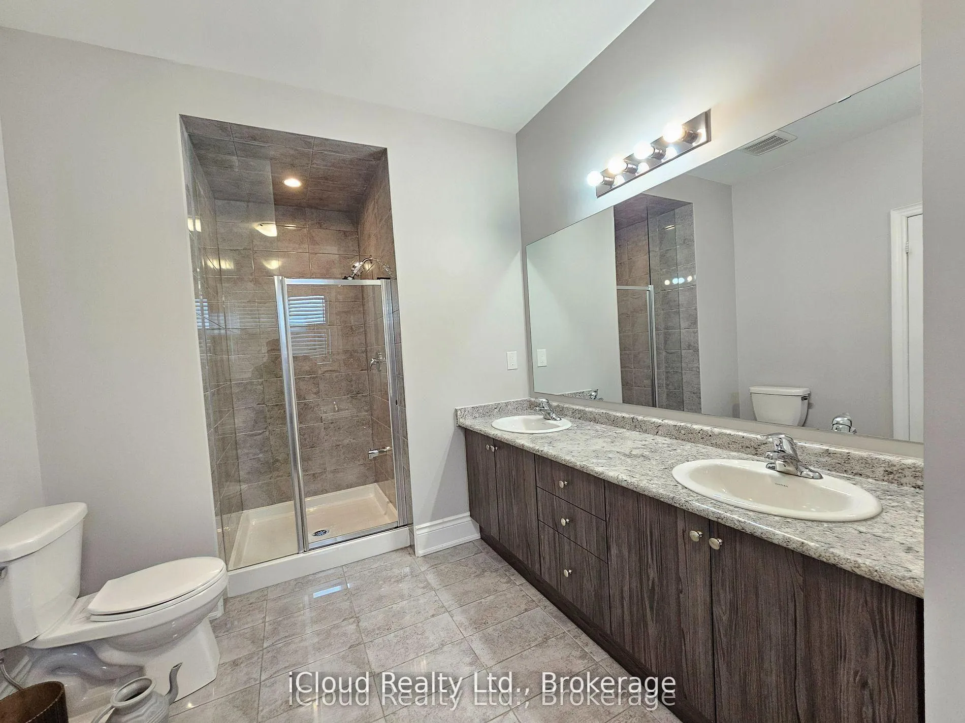 Photo 27 of 227 Humphrey Street, Hamilton, Waterdown — HOMEH