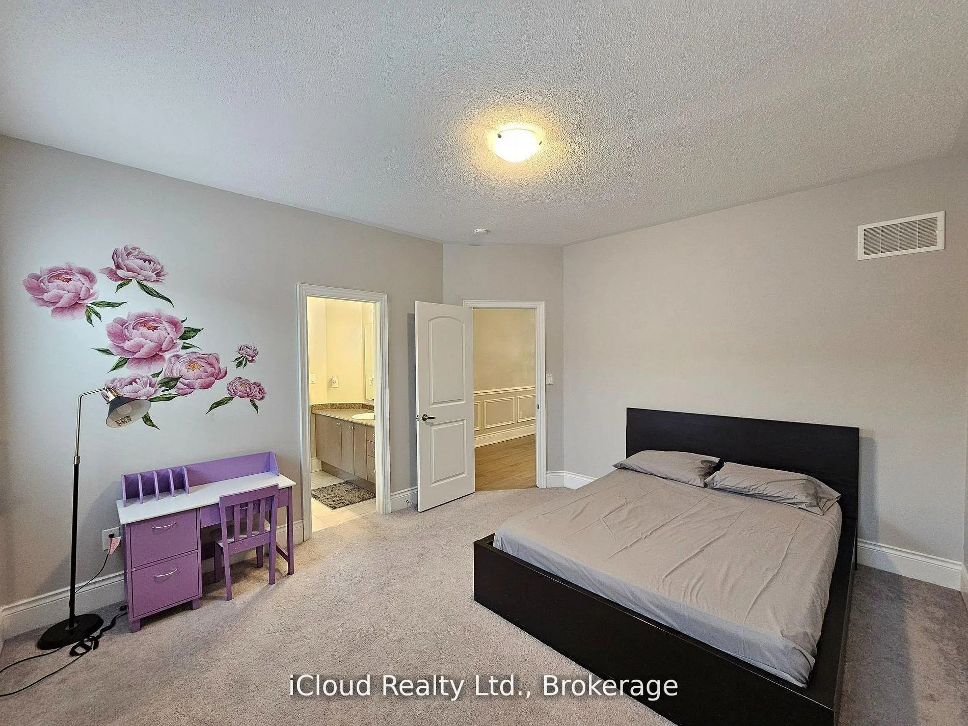 Photo 32 of 227 Humphrey Street, Hamilton, Waterdown — HOMEH