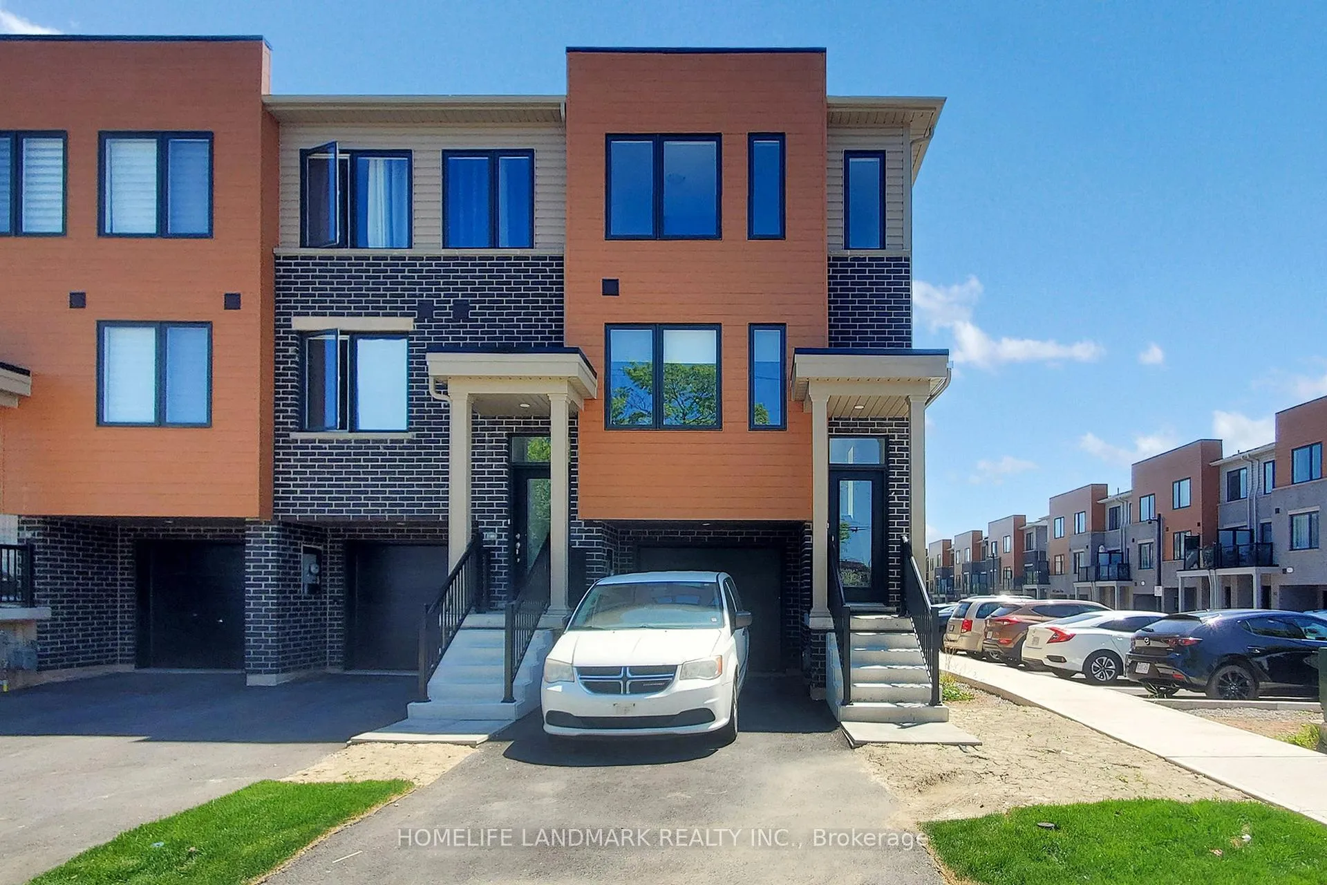 Photo of 2 Reid Avenue N