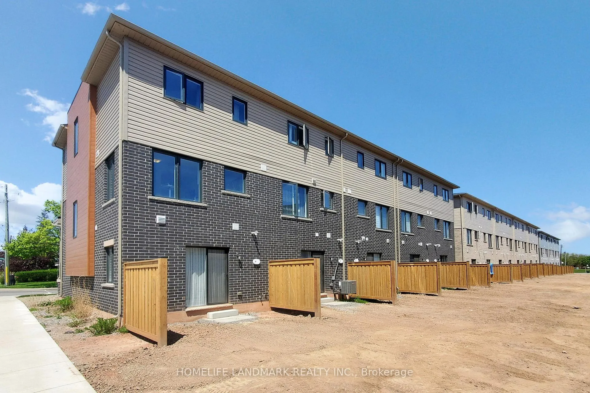 Photo 24 of 2 Reid Avenue N, Hamilton, McQuesten — HOMEH