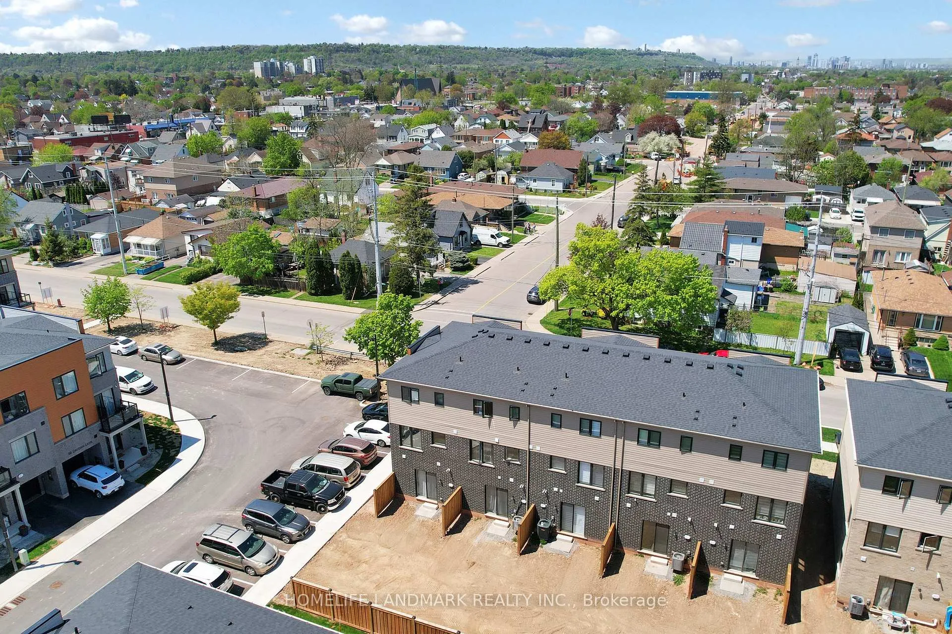Photo 27 of 2 Reid Avenue N, Hamilton, McQuesten — HOMEH