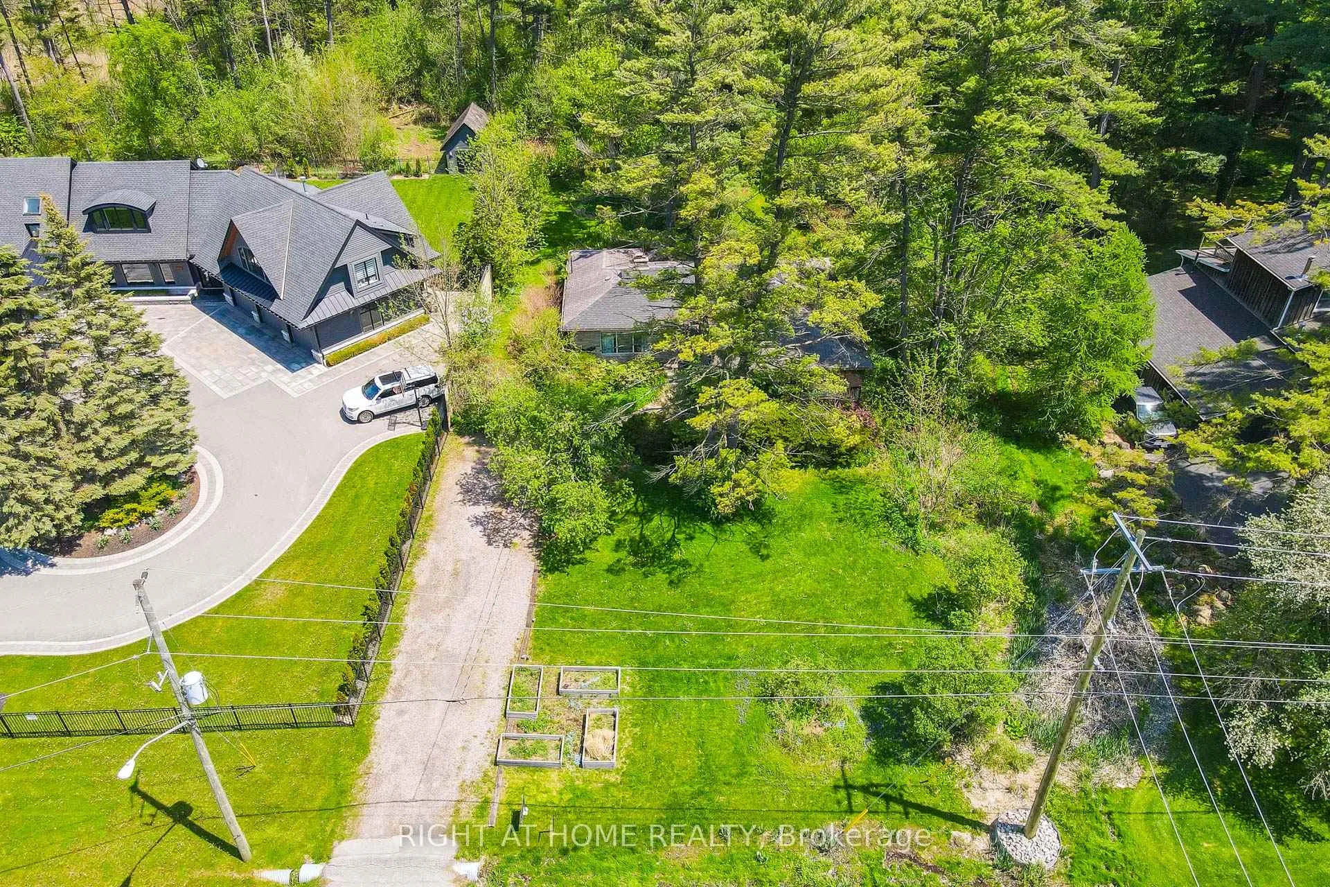 Photo 7 of 255 Shaver Road, Hamilton, Ancaster — HOMEH