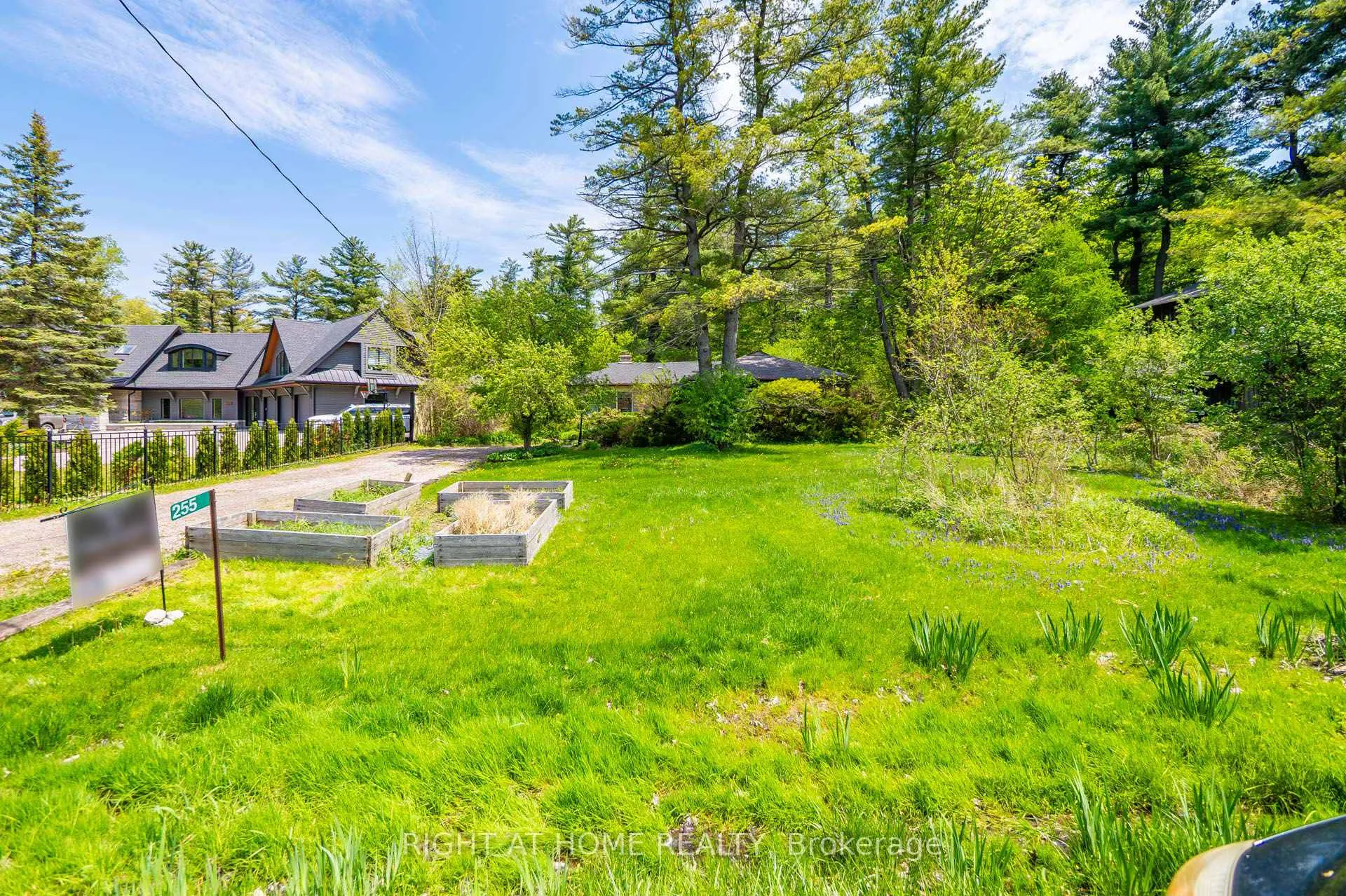 Photo 20 of 255 Shaver Road, Hamilton, Ancaster — HOMEH
