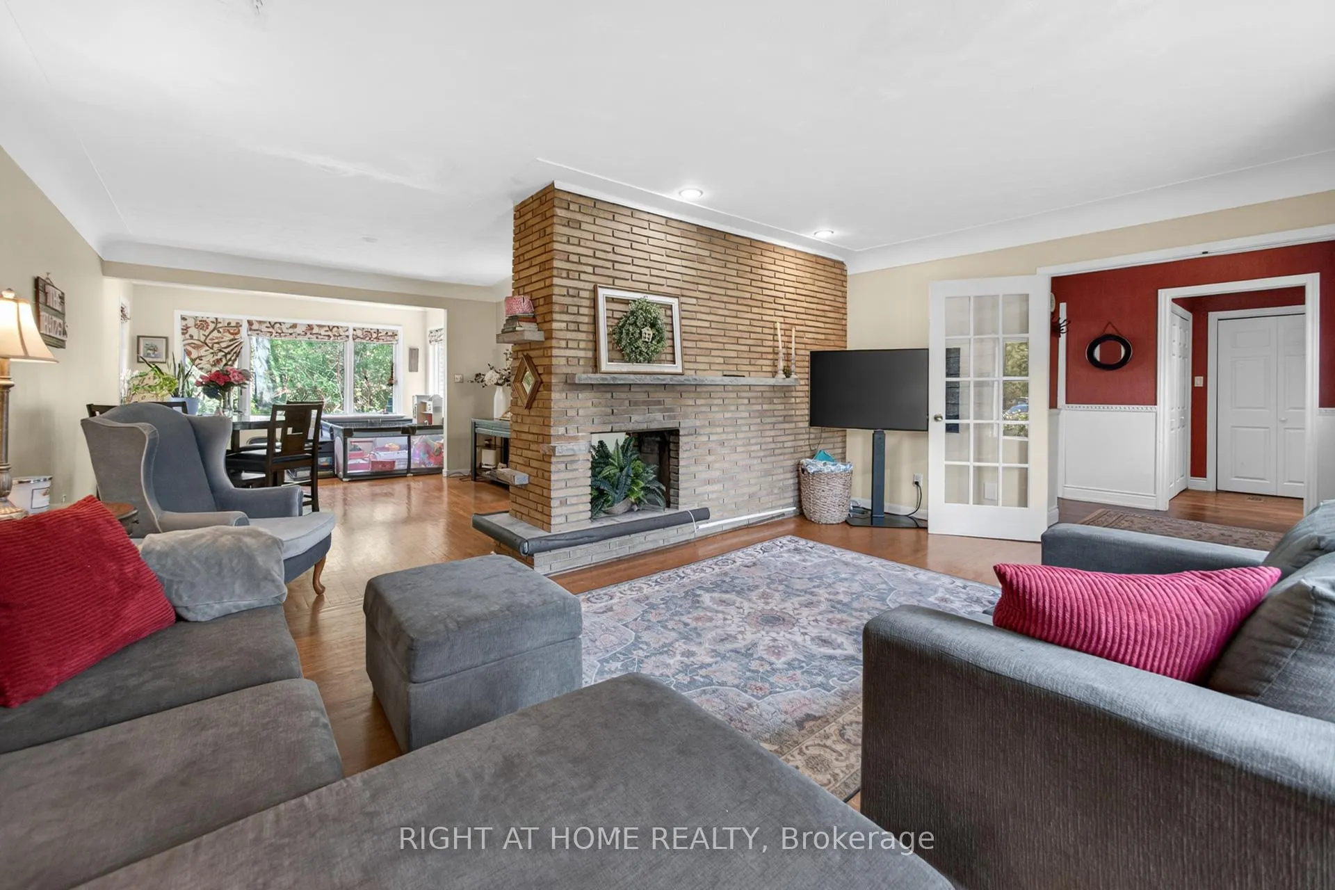 Photo 31 of 255 Shaver Road, Hamilton, Ancaster — HOMEH