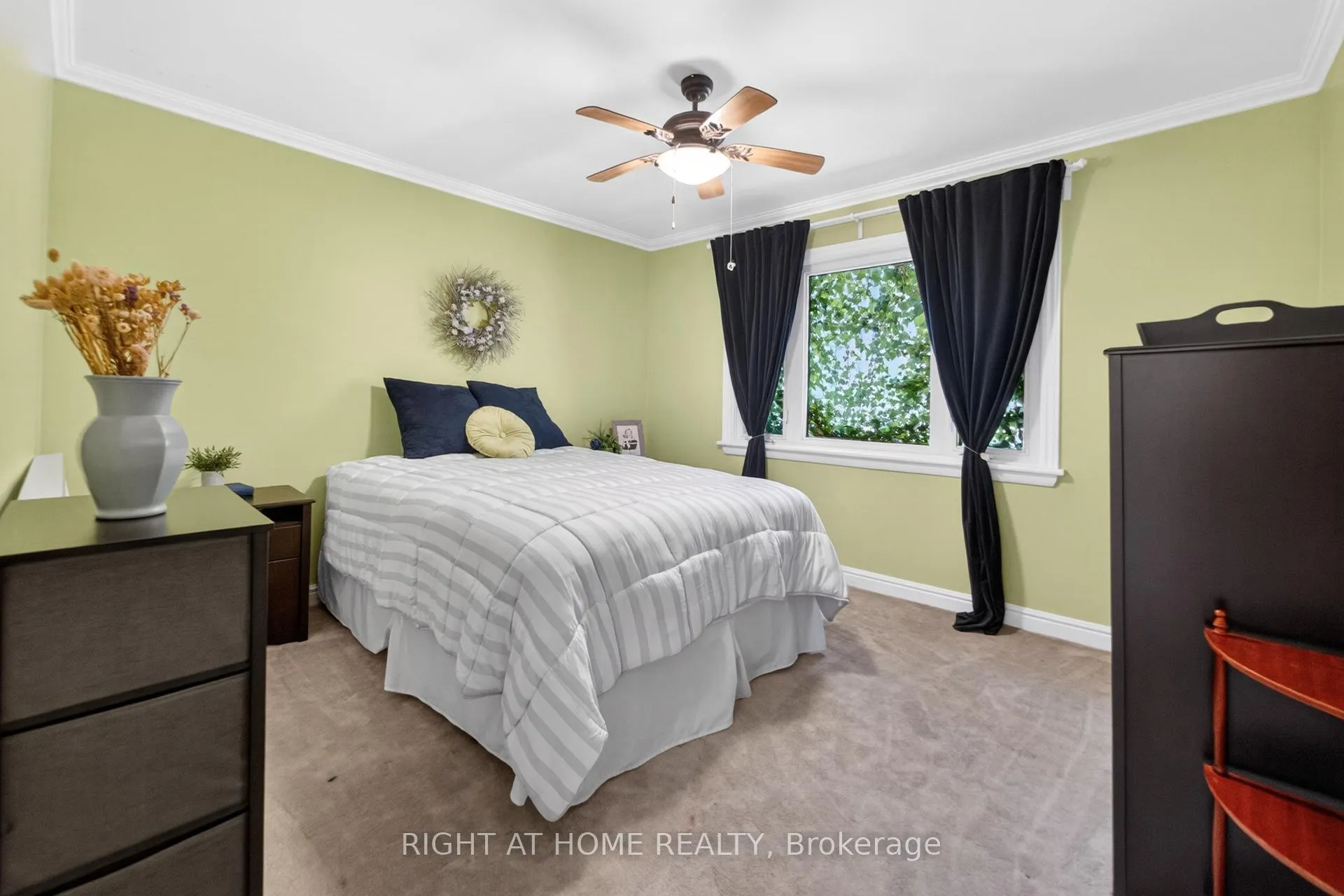 Photo 40 of 255 Shaver Road, Hamilton, Ancaster — HOMEH
