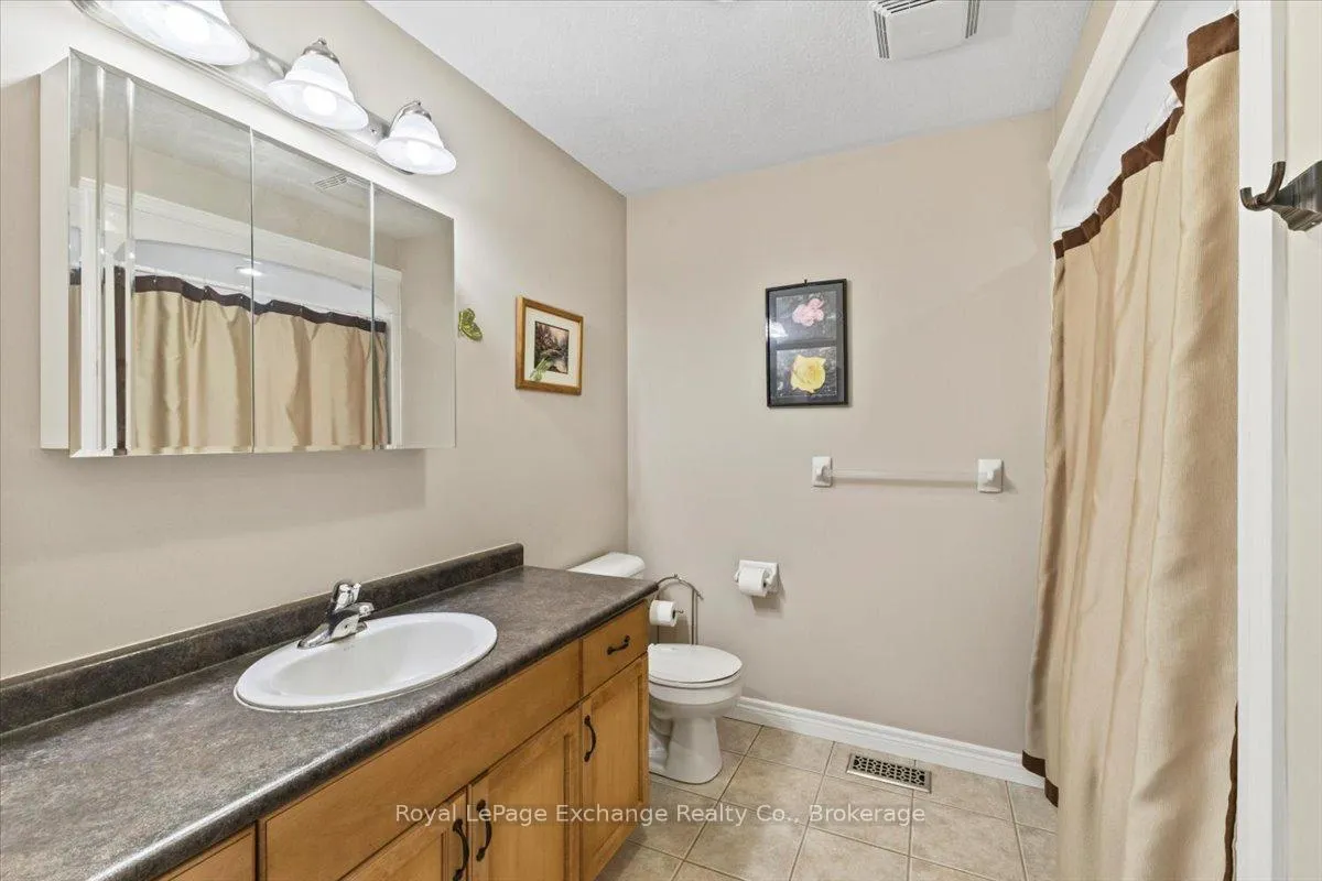 Photo 17 of 801 Troys Trail, Huron-Kinloss — HOMEH